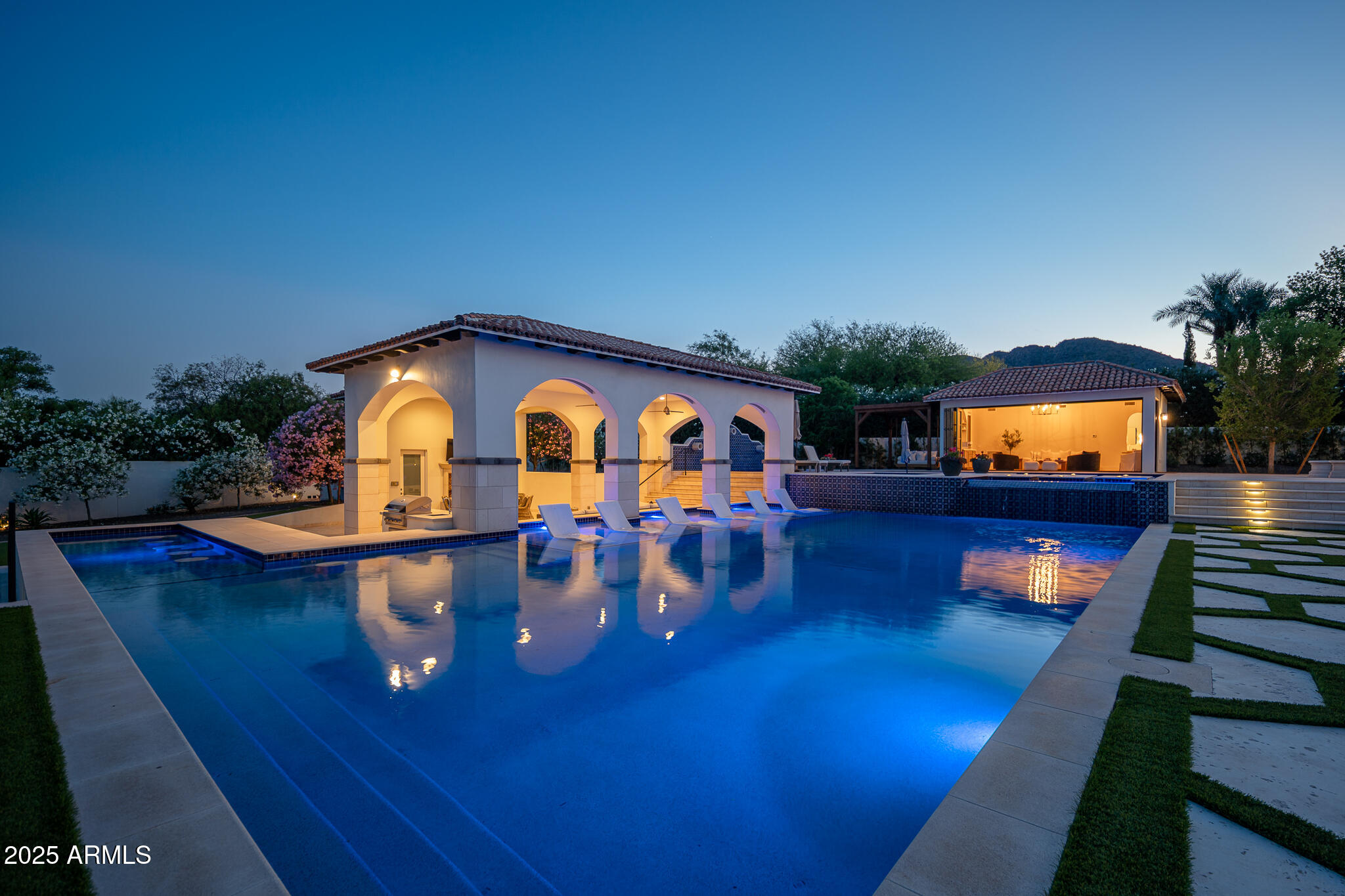 WEEKS ESTATES - Residential