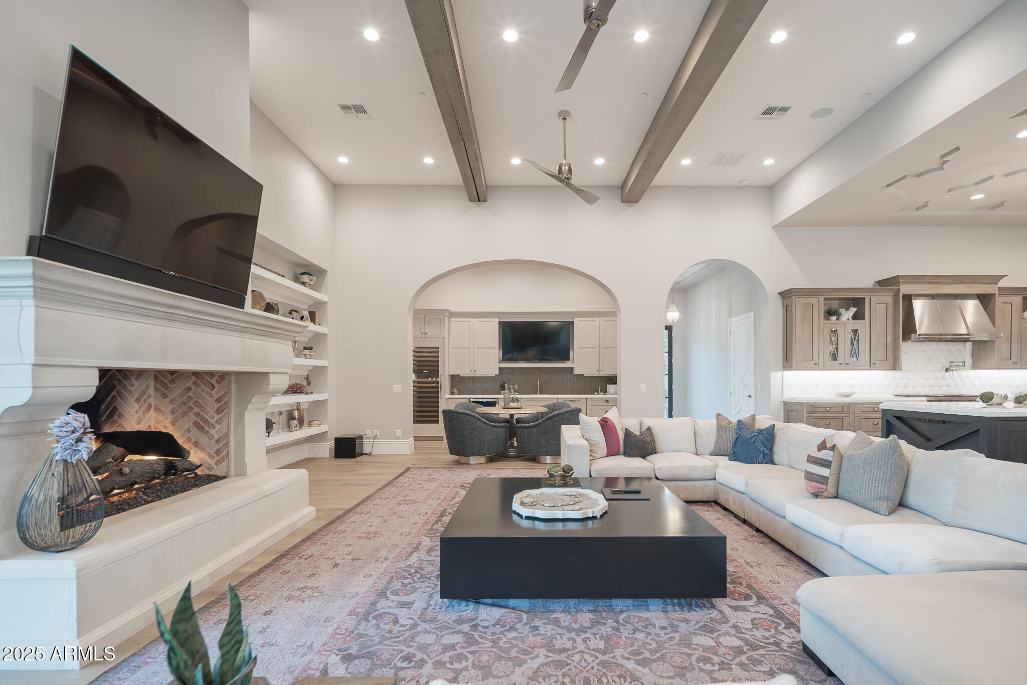 WEEKS ESTATES - Residential