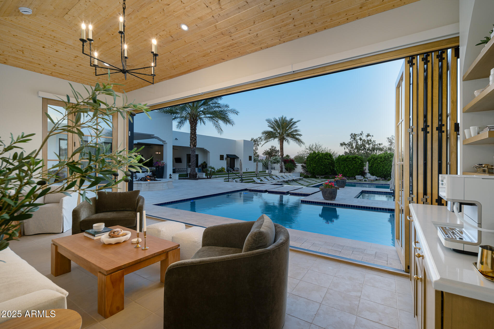 WEEKS ESTATES - Residential