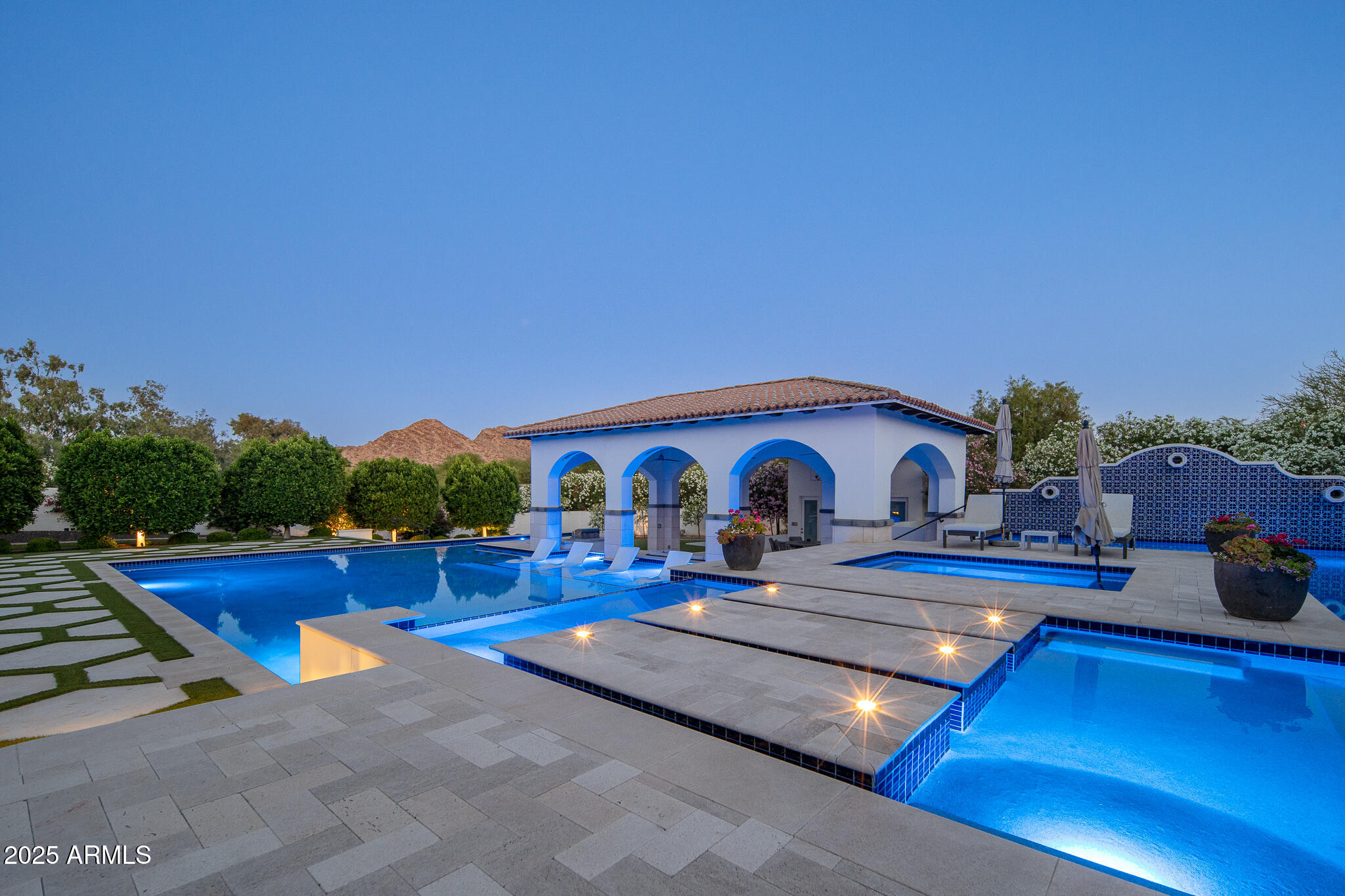 WEEKS ESTATES - Residential