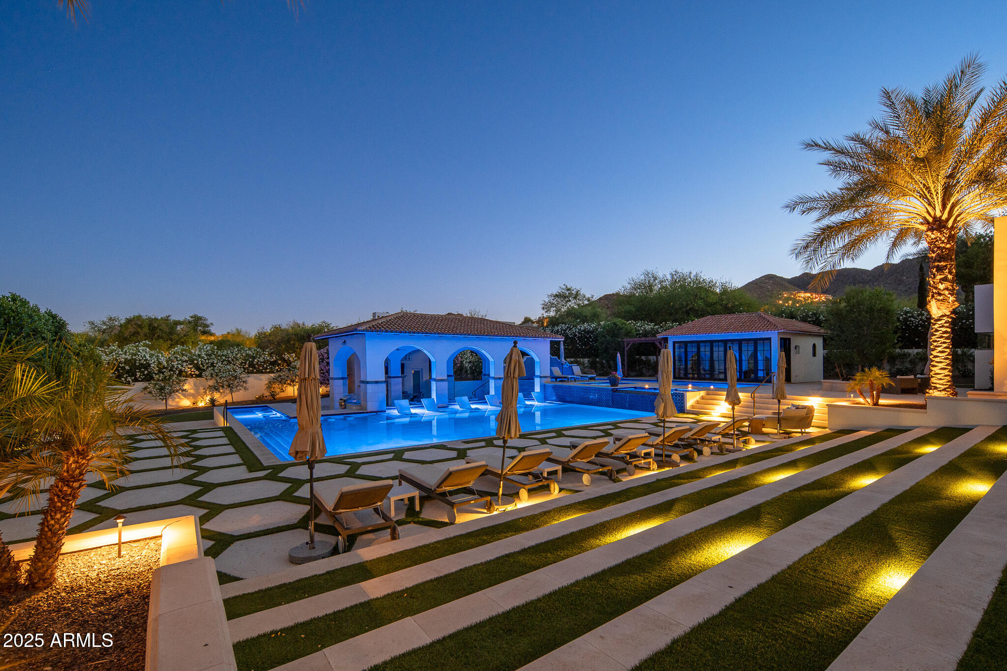 WEEKS ESTATES - Residential