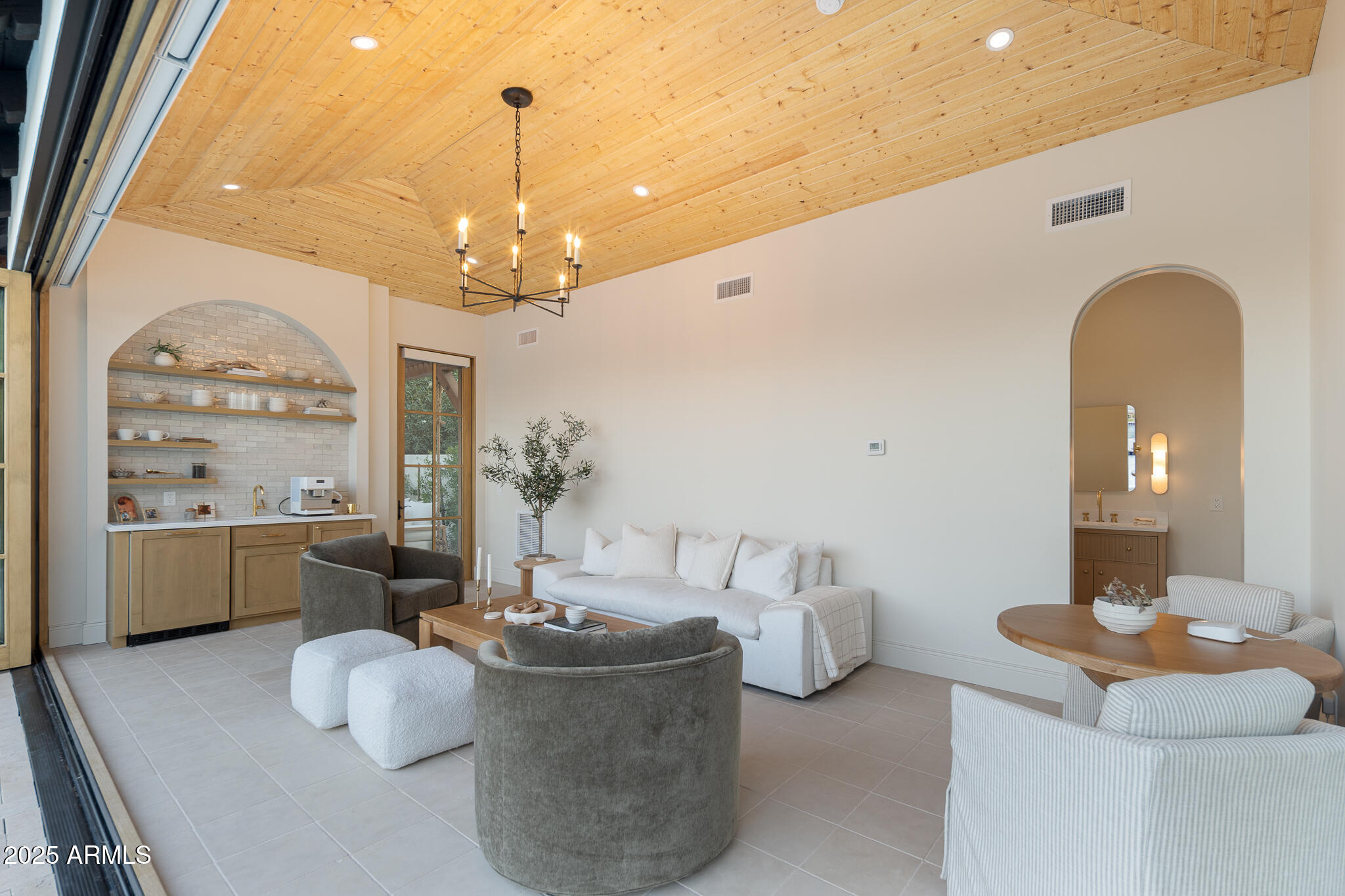 WEEKS ESTATES - Residential