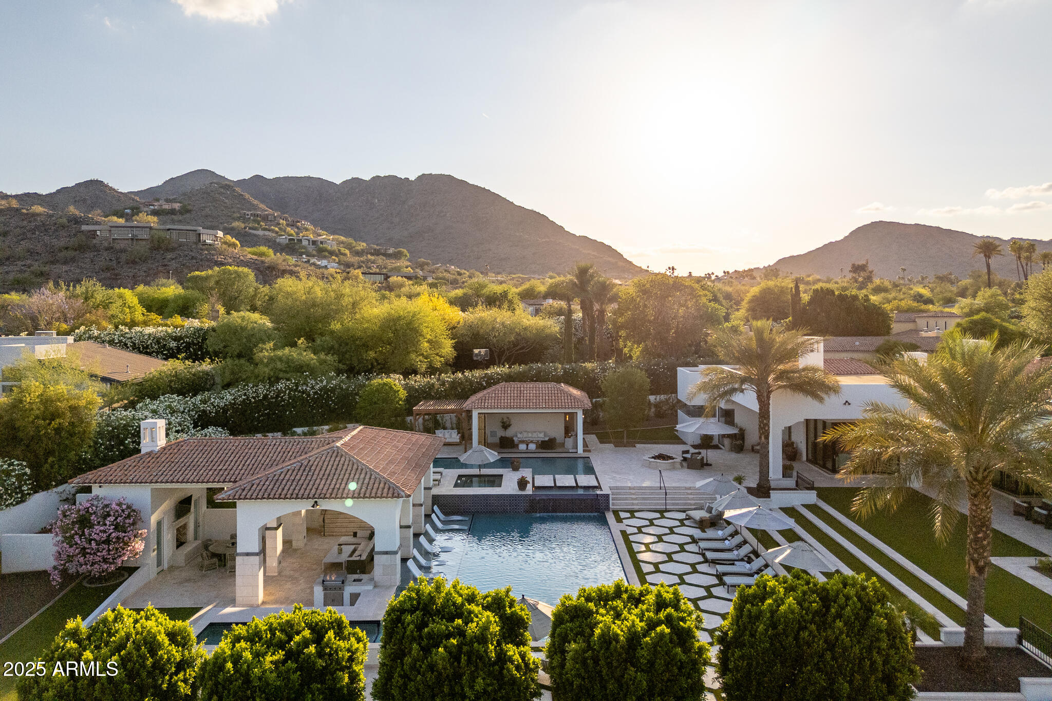 WEEKS ESTATES - Residential