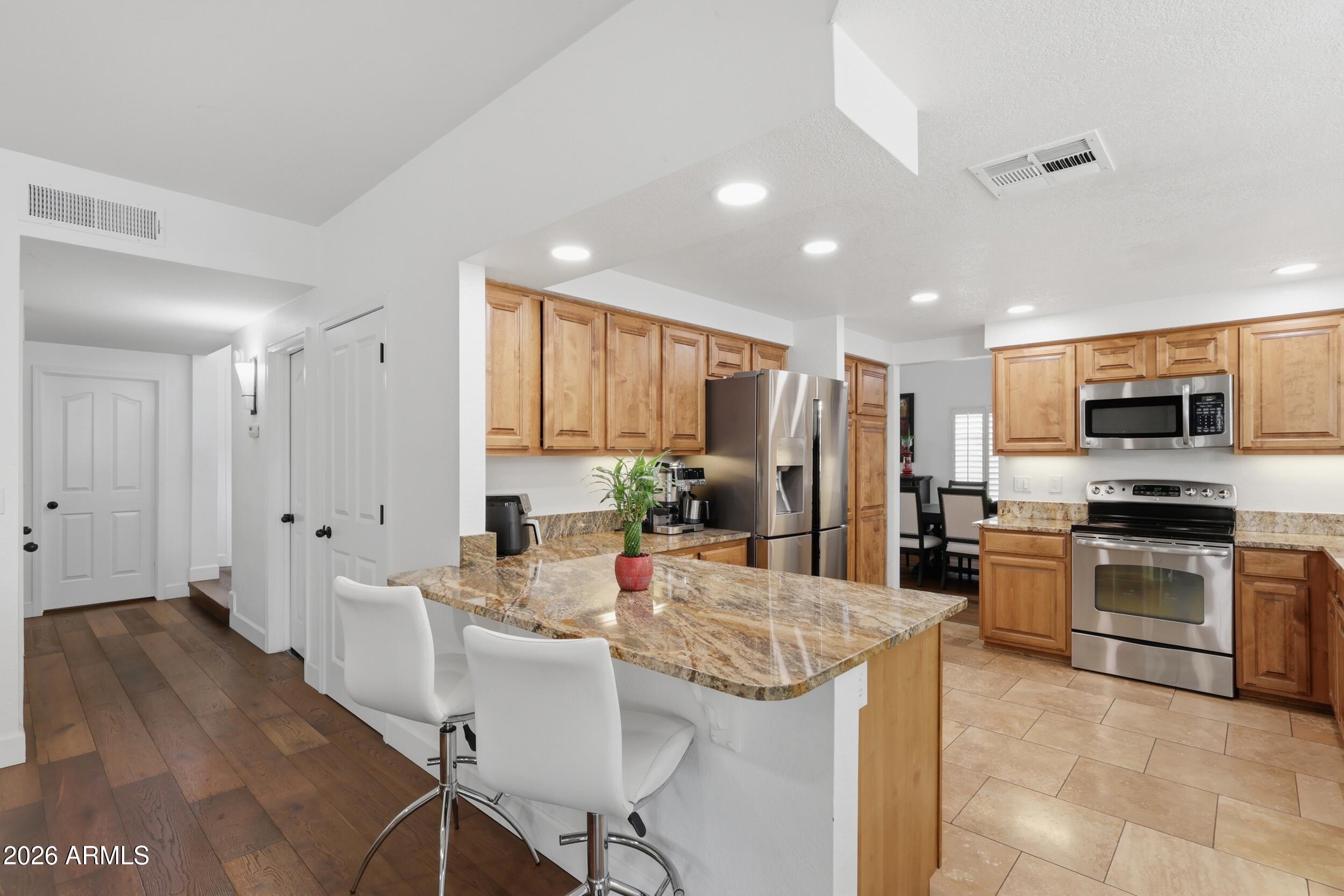 TATUM SQUARE - Residential