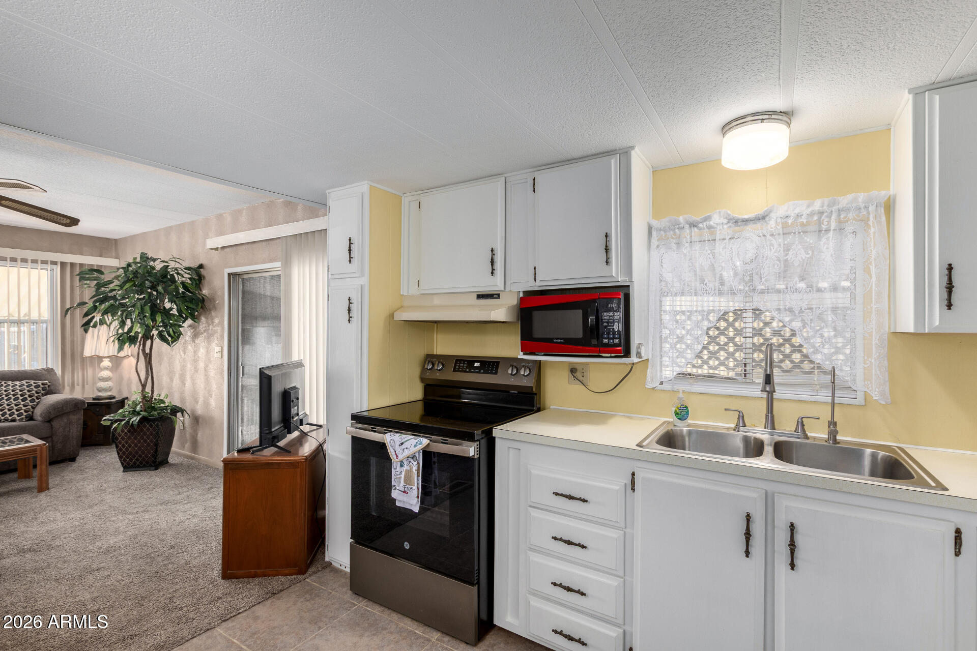 Twin Knolls Mobile Home Villa - Residential