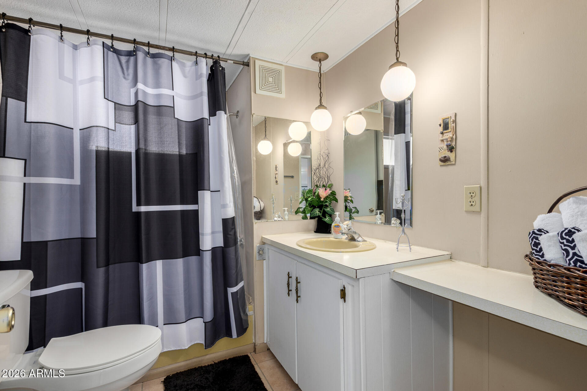 Twin Knolls Mobile Home Villa - Residential