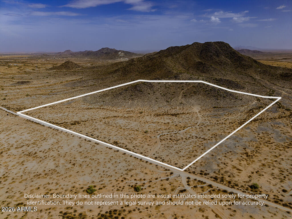 40 acres of land on the outskirts of Maricopa with elevated hillside views.  Lot can be split into smaller parcels, or keep it all and build your private paradise.  Paved roads are power lines are located less than a mile away.