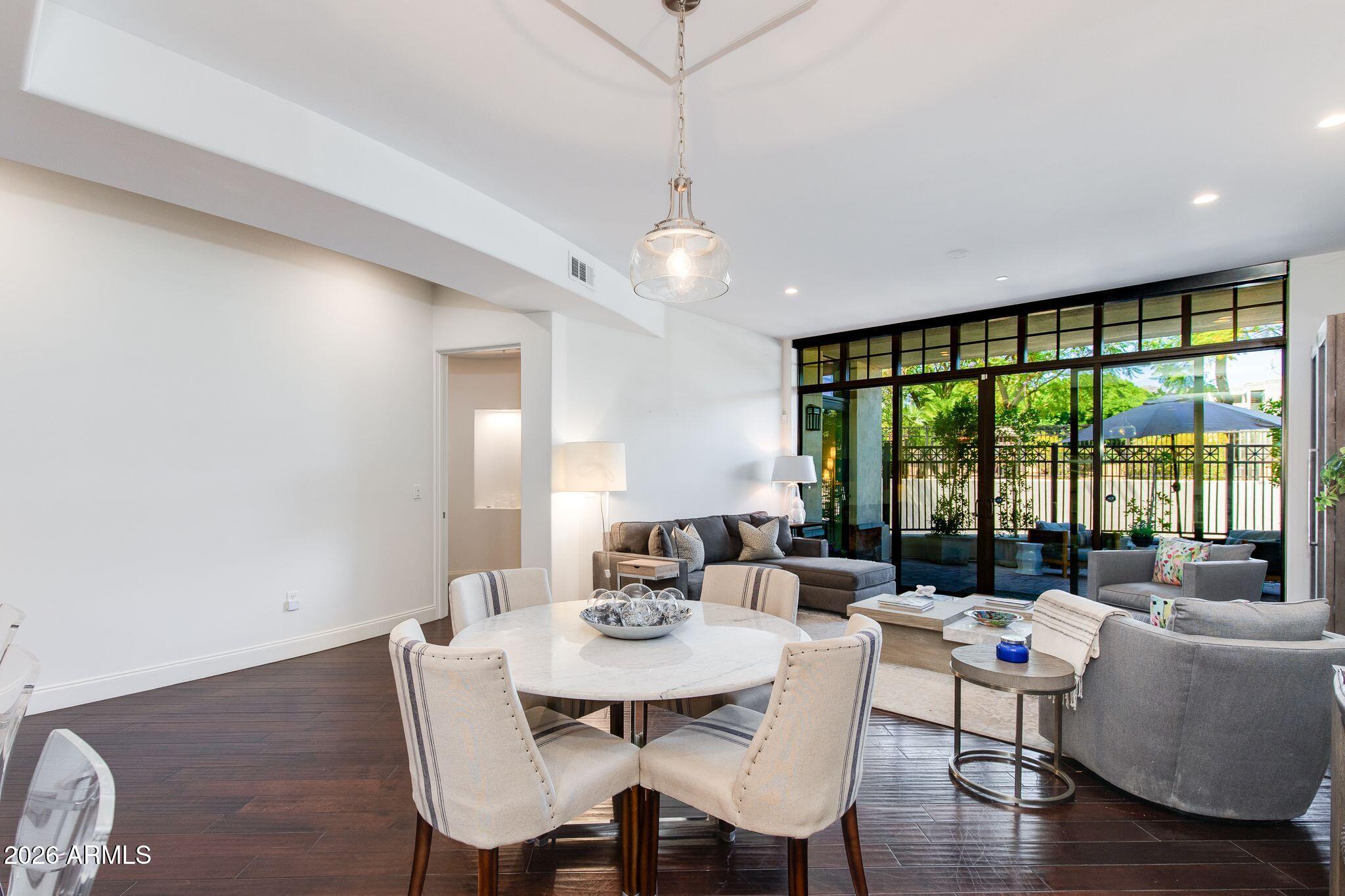 FAIRWAY LODGE AT THE BILTMORE CONDOMINIUM AMD - Residential
