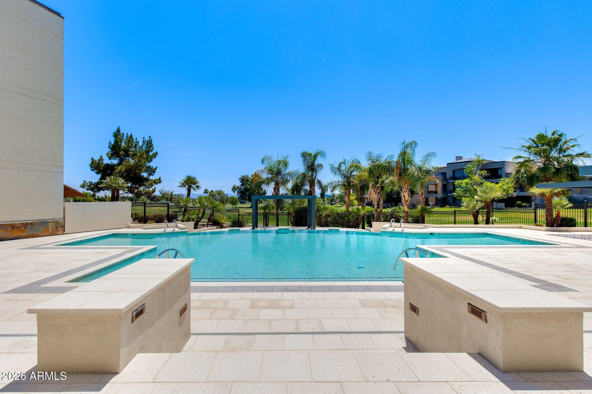 FAIRWAY LODGE AT THE BILTMORE CONDOMINIUM AMD - Residential