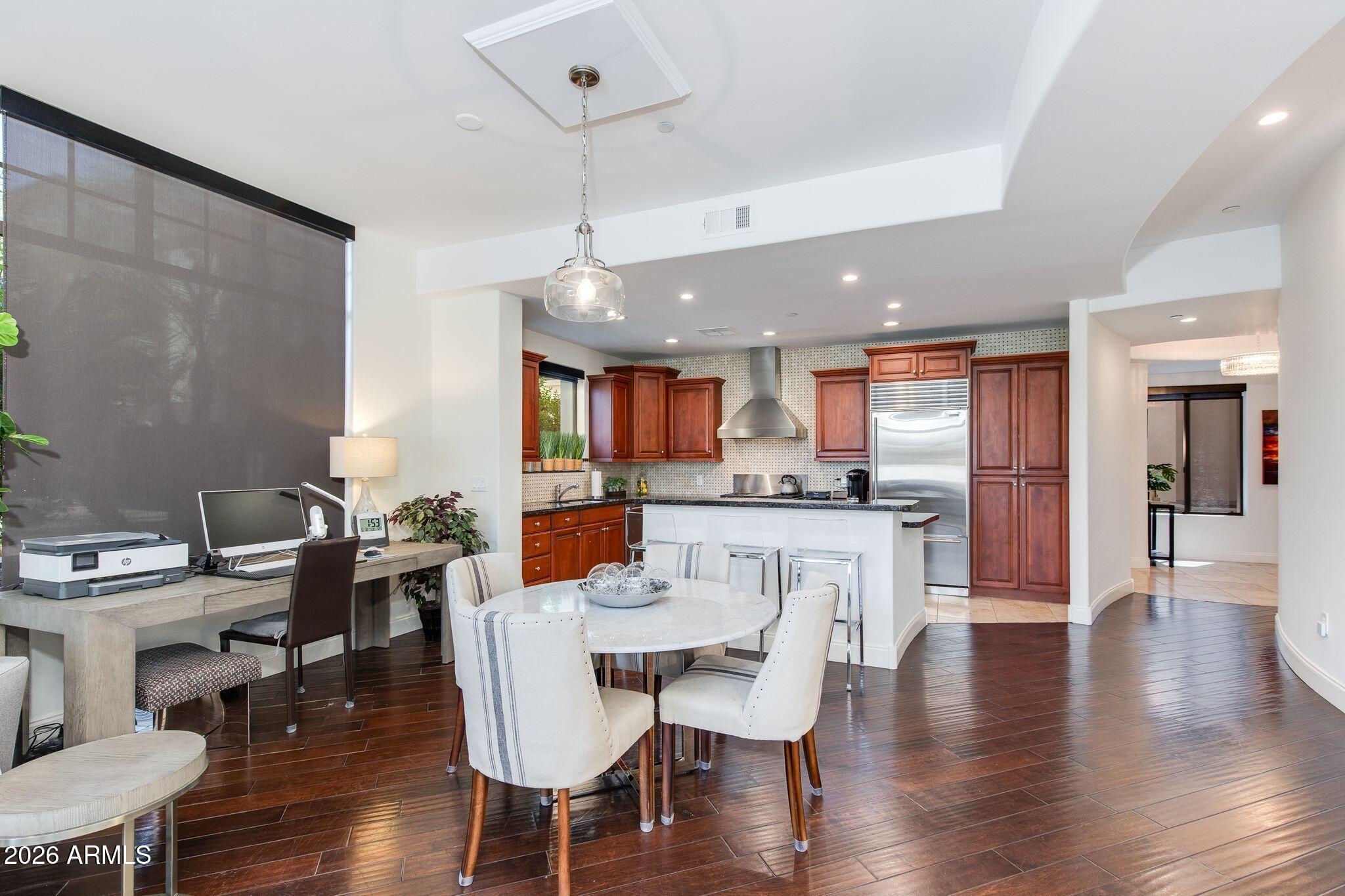 FAIRWAY LODGE AT THE BILTMORE CONDOMINIUM AMD - Residential