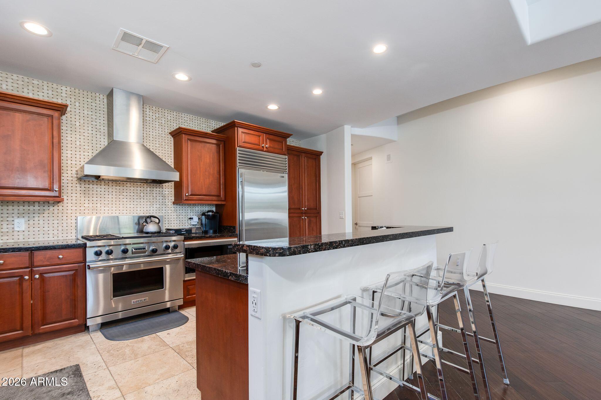 FAIRWAY LODGE AT THE BILTMORE CONDOMINIUM AMD - Residential