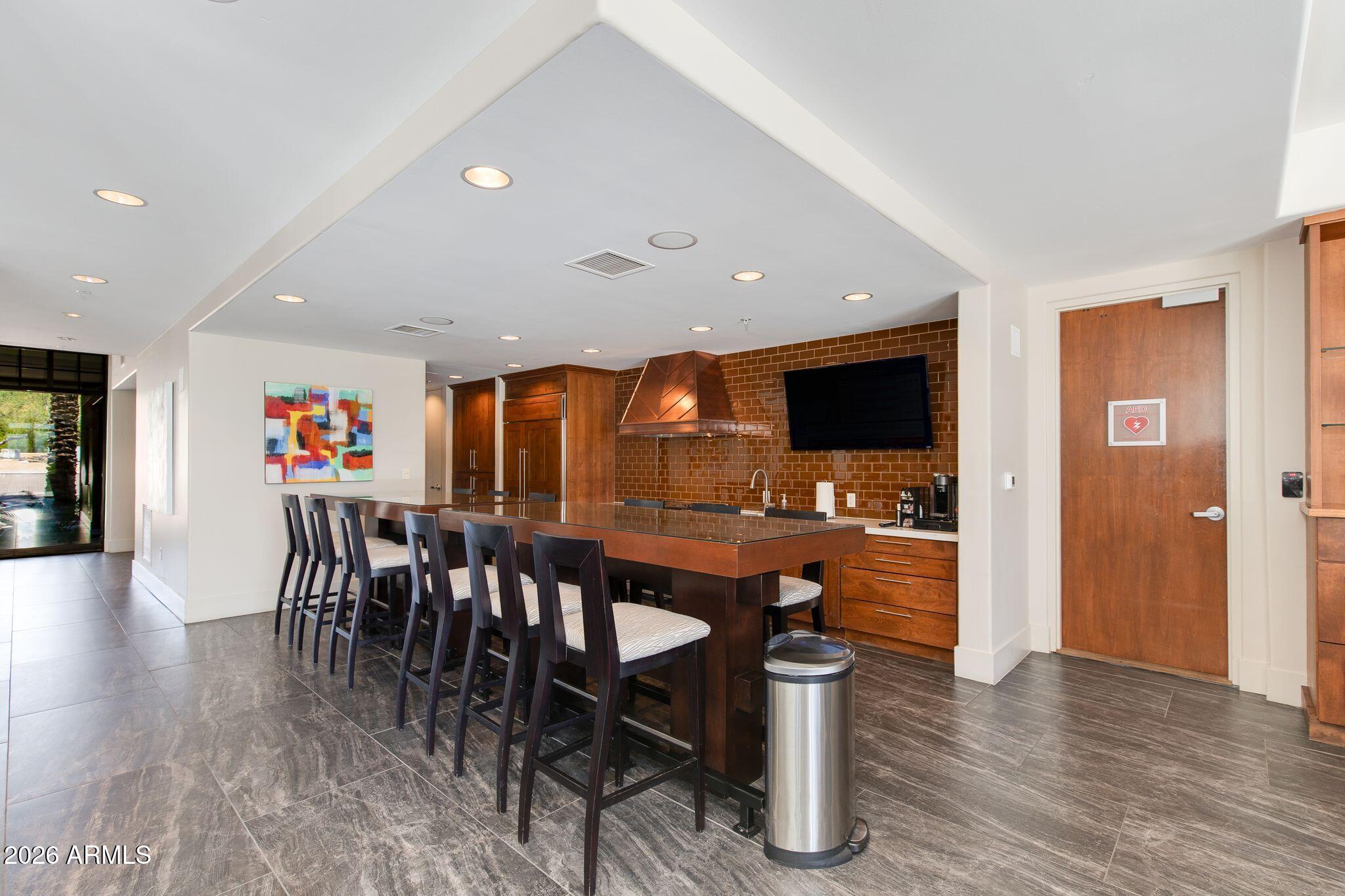 FAIRWAY LODGE AT THE BILTMORE CONDOMINIUM AMD - Residential