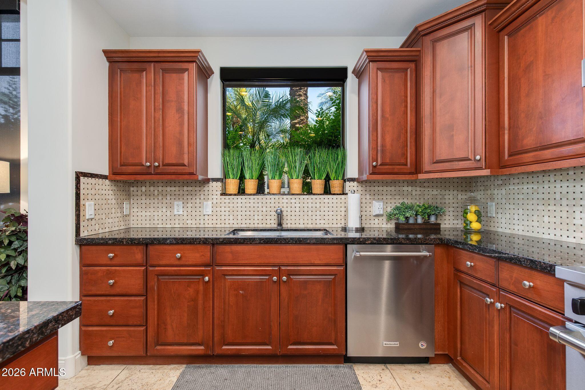FAIRWAY LODGE AT THE BILTMORE CONDOMINIUM AMD - Residential