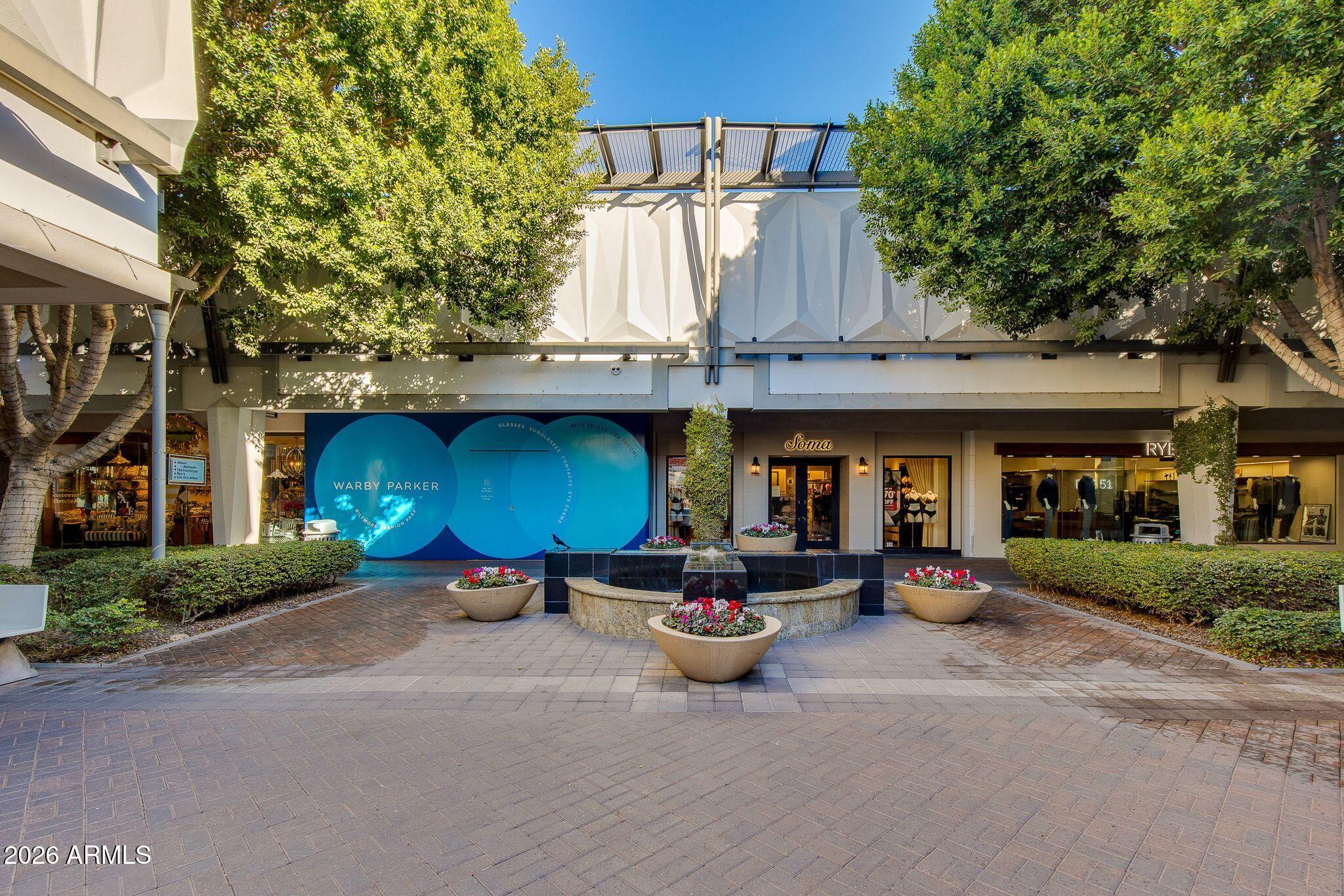 FAIRWAY LODGE AT THE BILTMORE CONDOMINIUM AMD - Residential