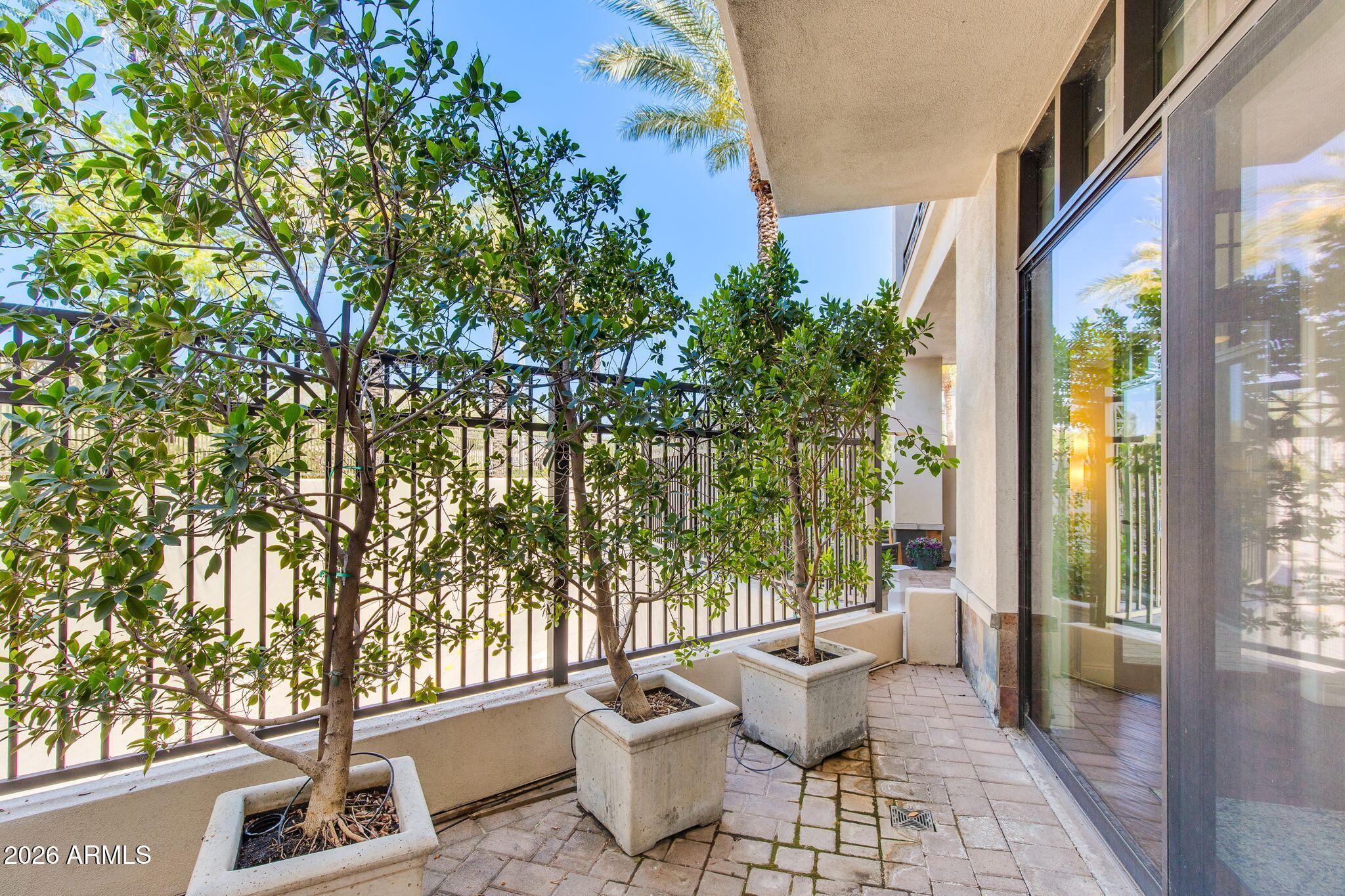 FAIRWAY LODGE AT THE BILTMORE CONDOMINIUM AMD - Residential