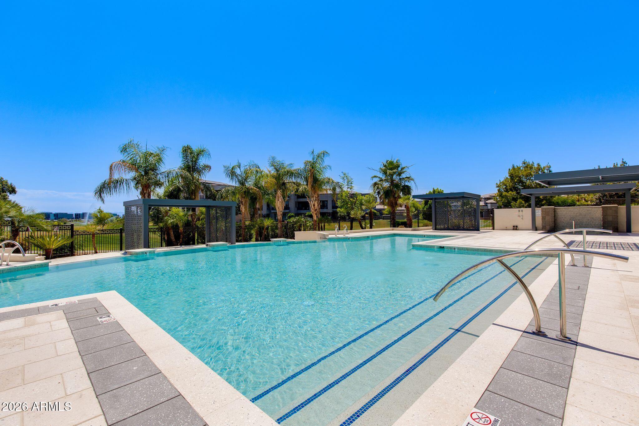 FAIRWAY LODGE AT THE BILTMORE CONDOMINIUM AMD - Residential