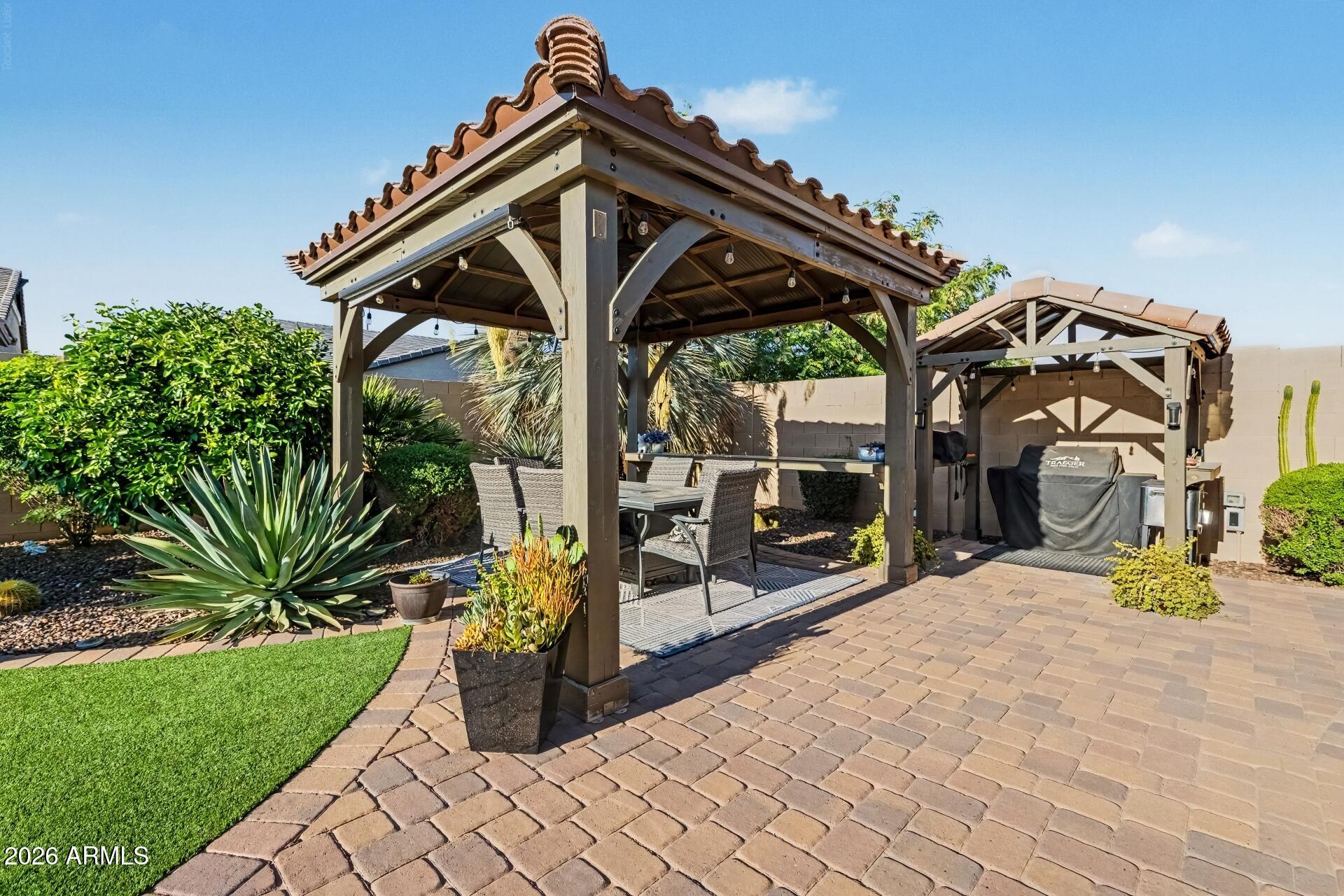 JACKRABBIT ESTATES - Residential