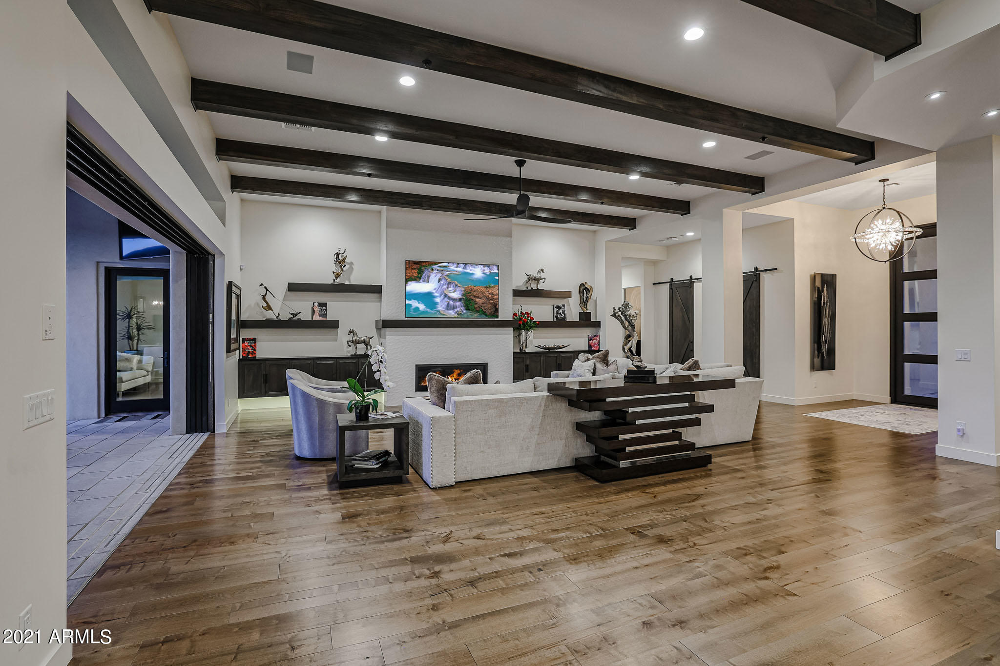 PINNACLE PEAK PLACE - Residential