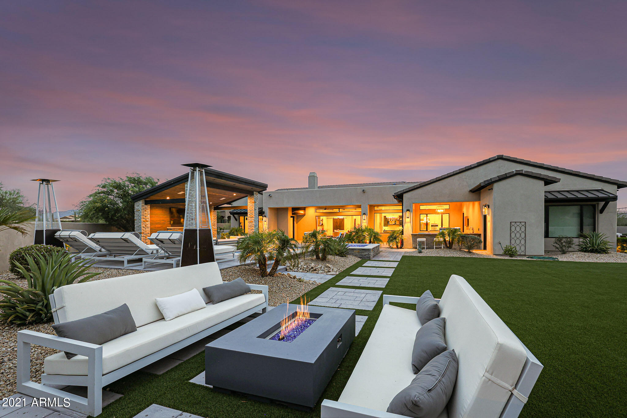 PINNACLE PEAK PLACE - Residential