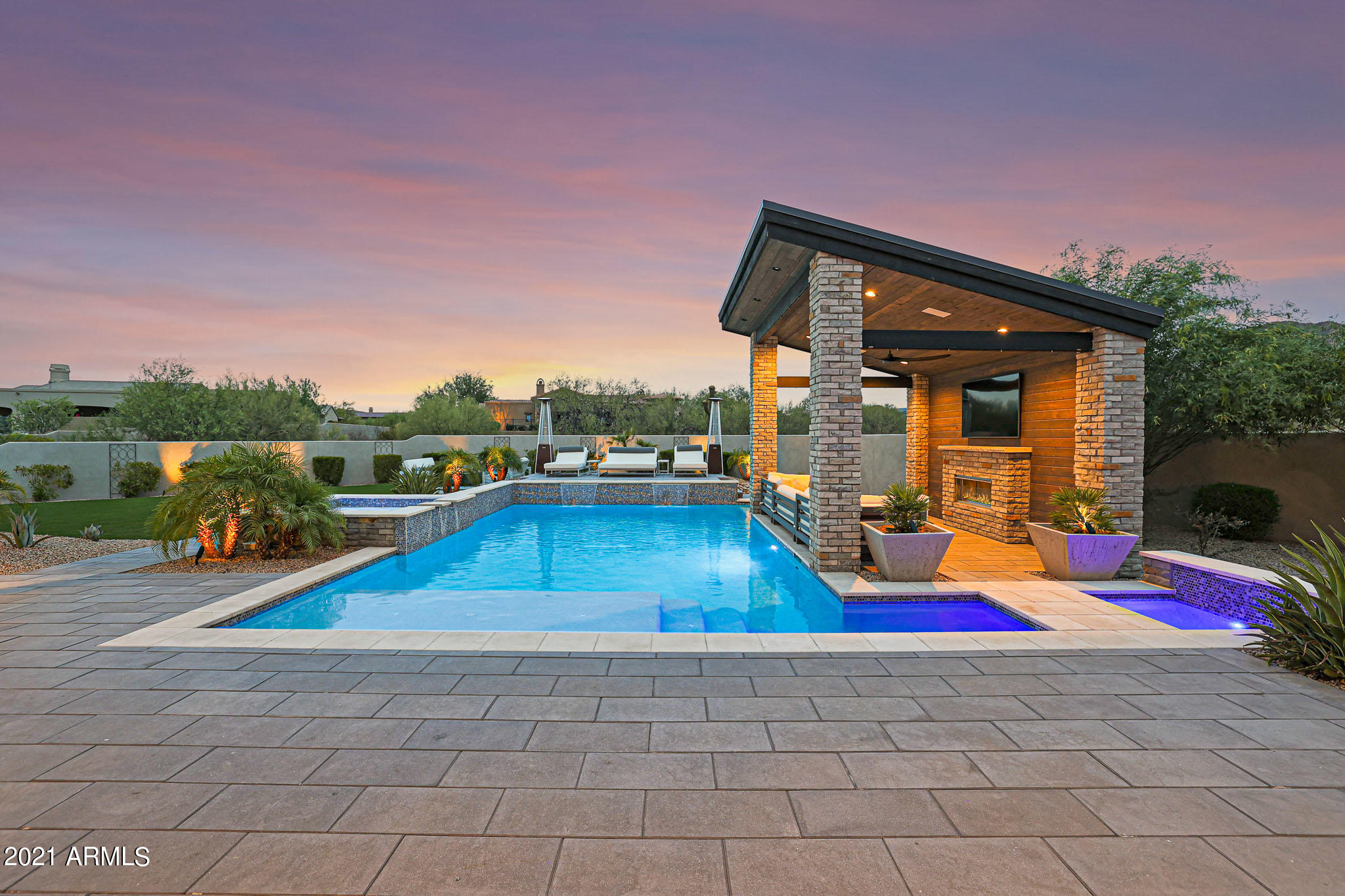 PINNACLE PEAK PLACE - Residential
