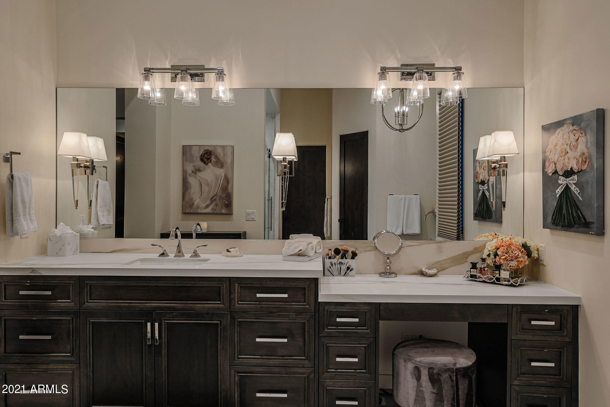 PINNACLE PEAK PLACE - Residential