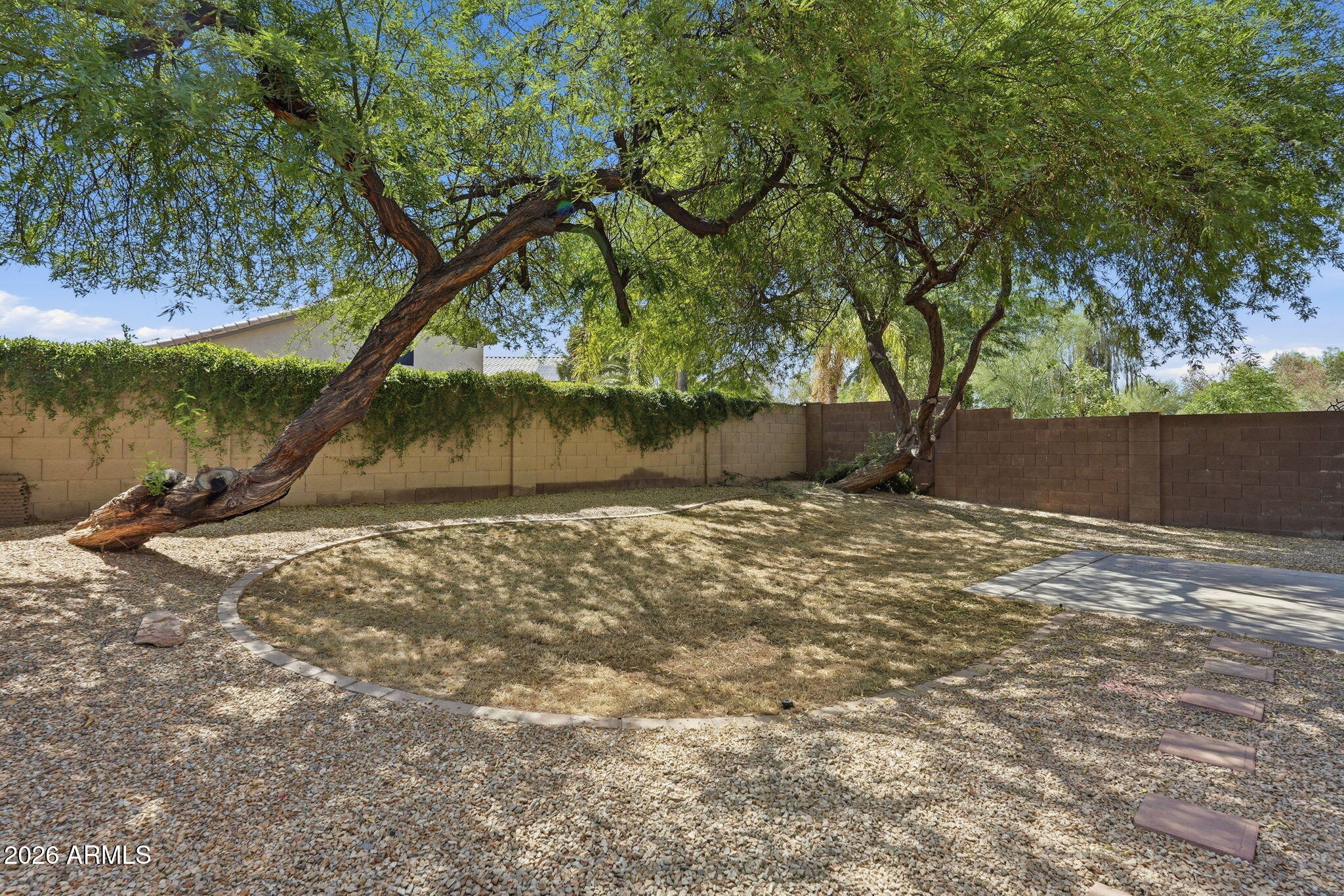 EAGLE BLUFF 2 - Residential