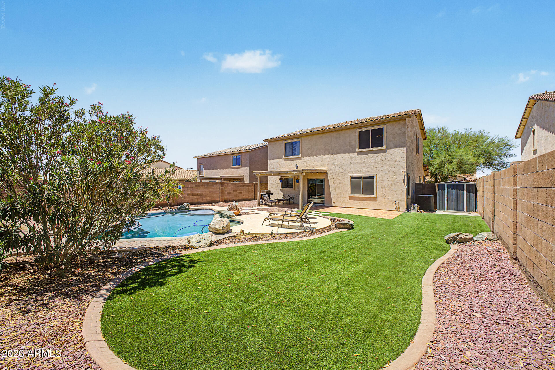SUNSET POINT - Residential