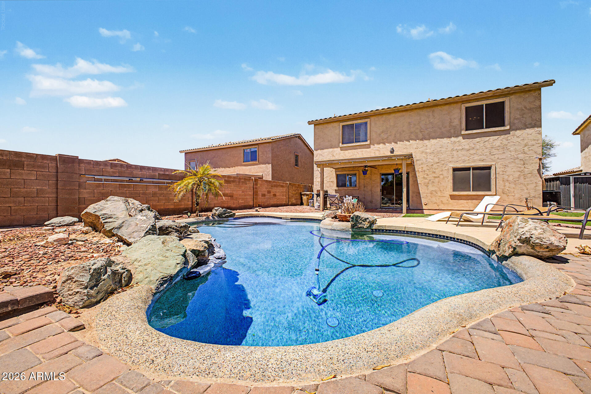 SUNSET POINT - Residential