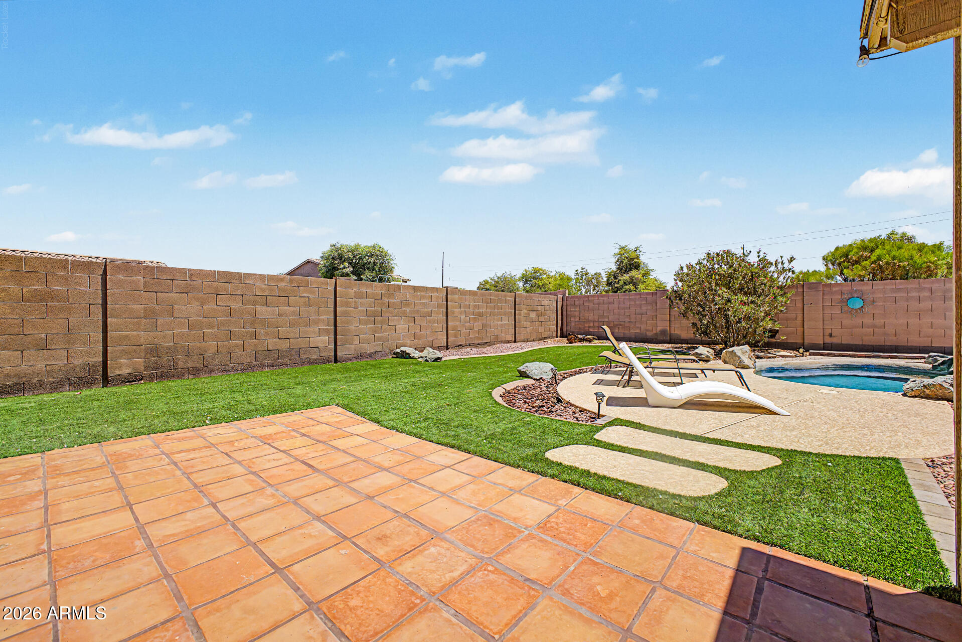 SUNSET POINT - Residential