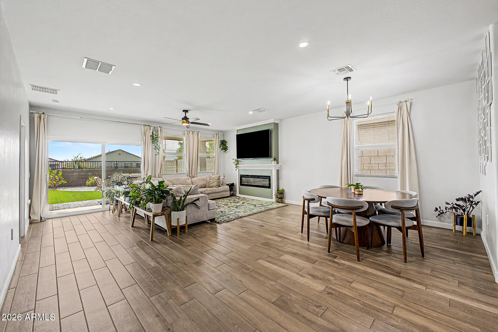 SUPERSTITION VISTAS - PH 1B - PCLS 19.8 AND 19.9 - Residential