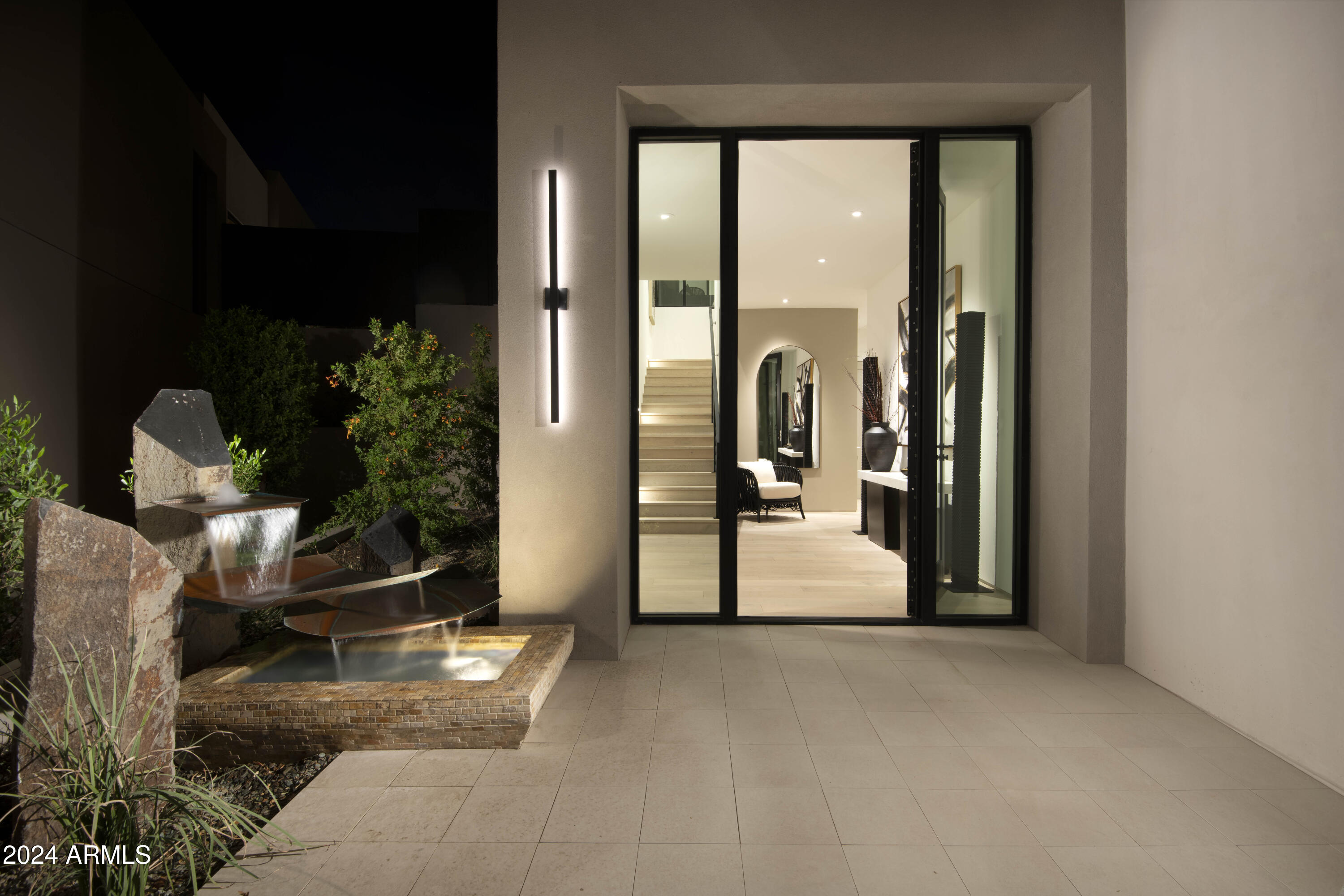 PHOENICIAN - Residential