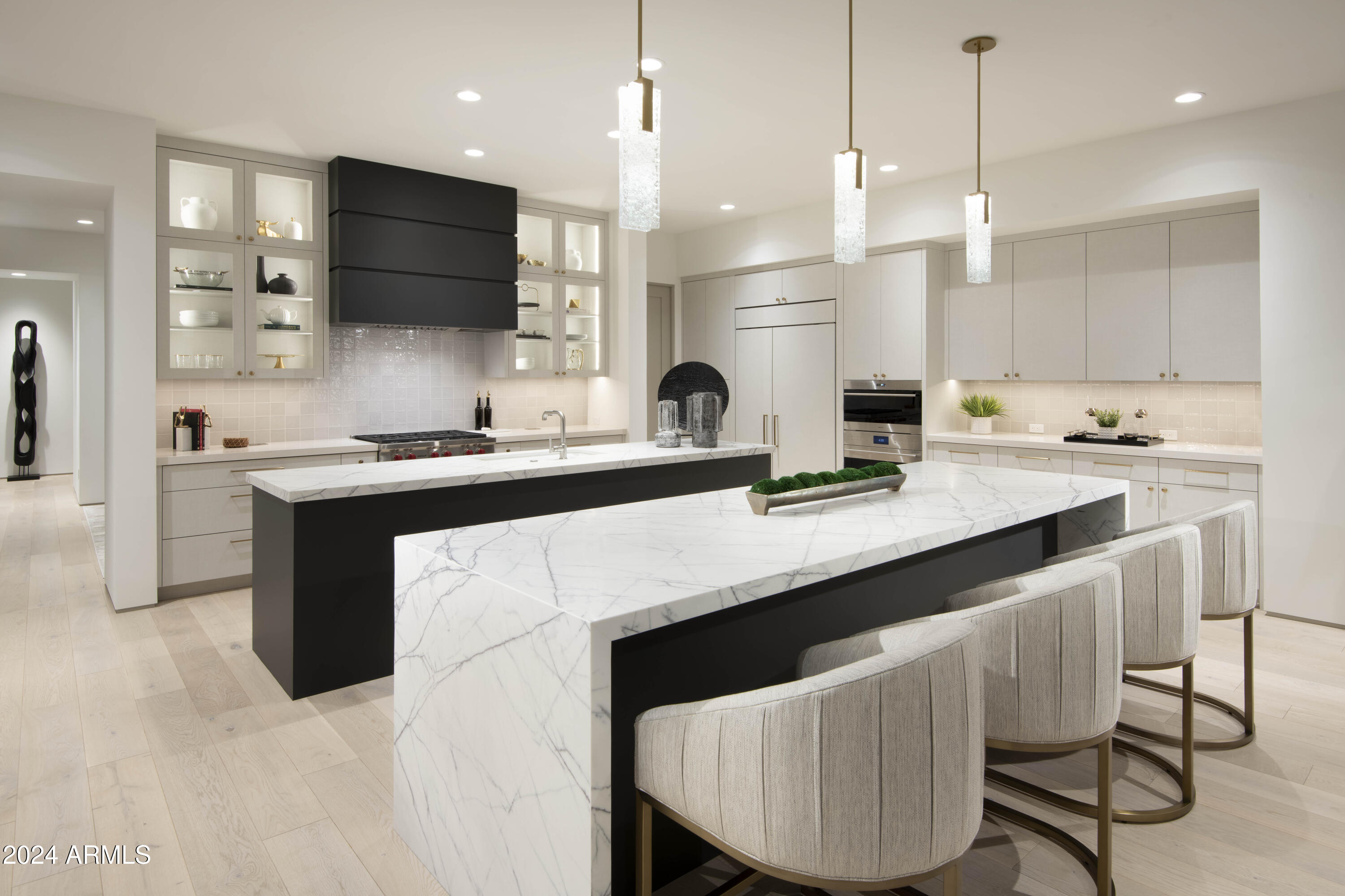 PHOENICIAN - Residential