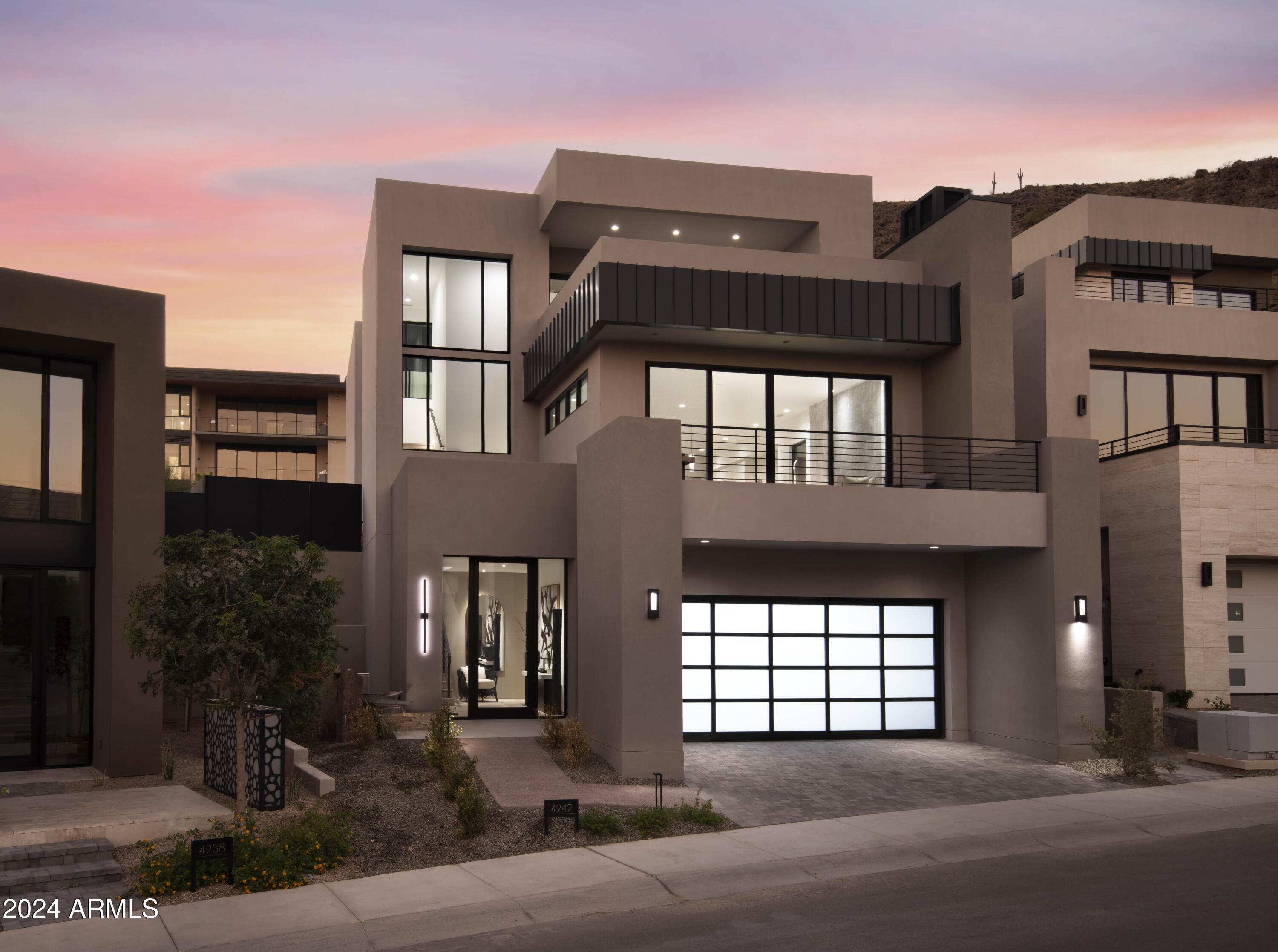 PHOENICIAN - Residential