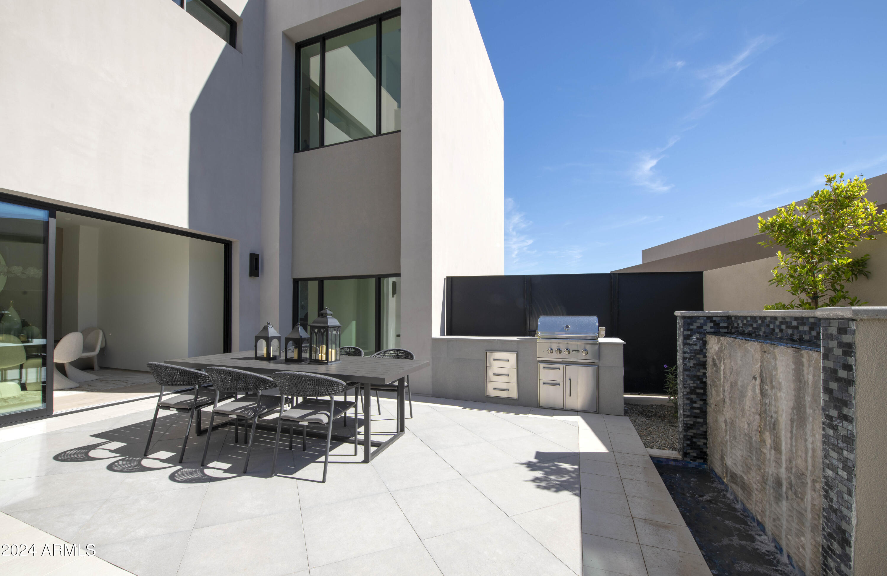 PHOENICIAN - Residential