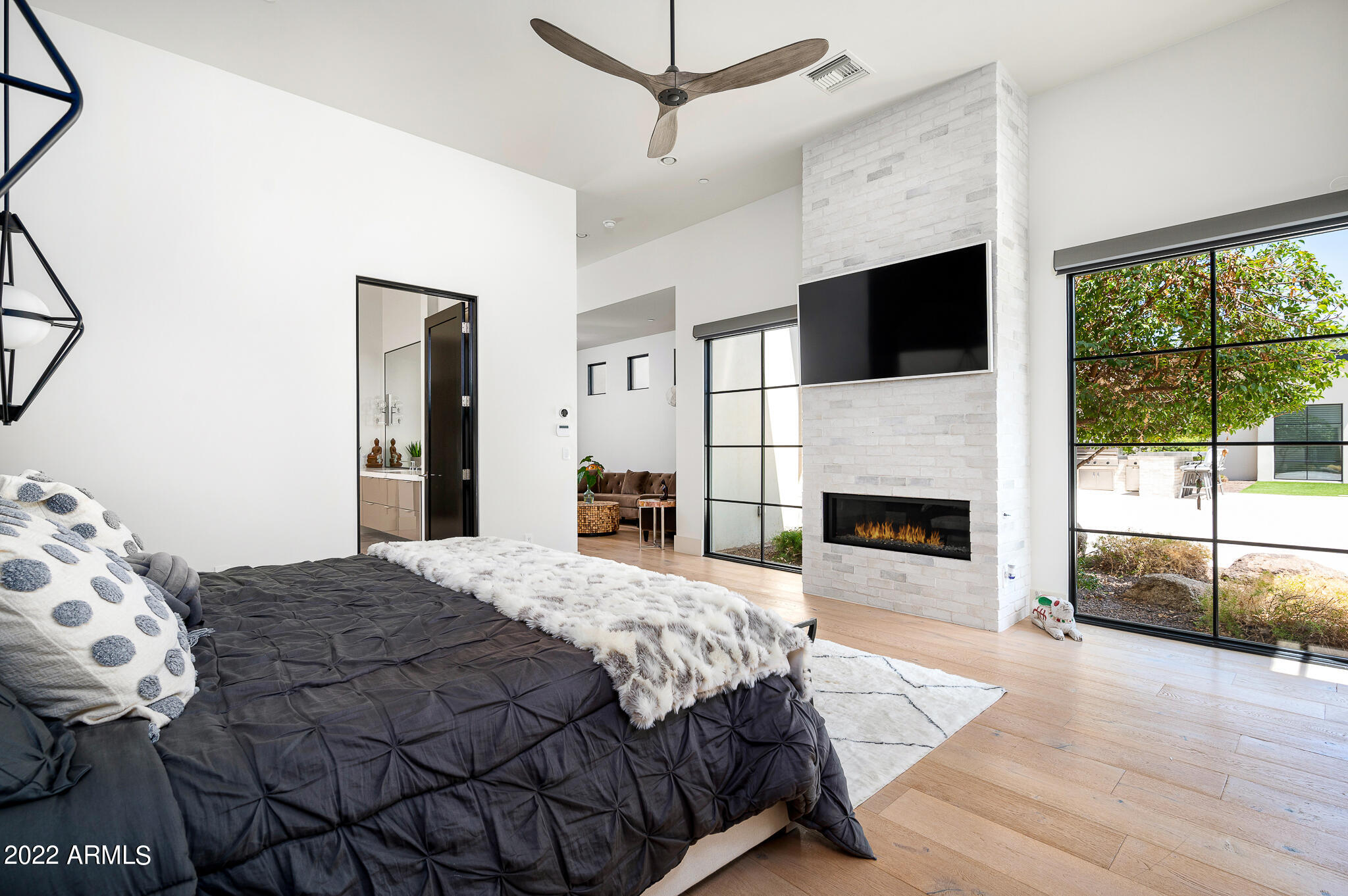 BRUCEHELEN'S BRIGADOON - Residential