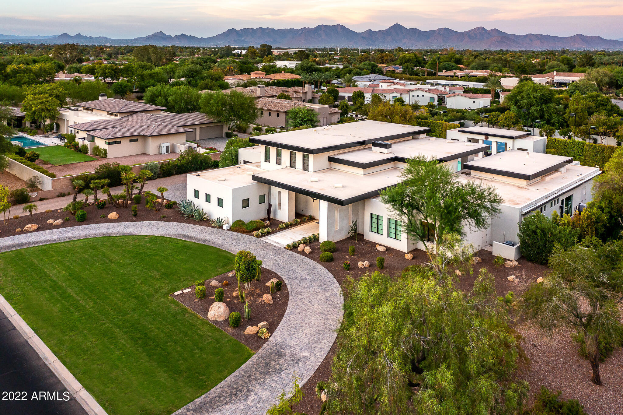 BRUCEHELEN'S BRIGADOON - Residential