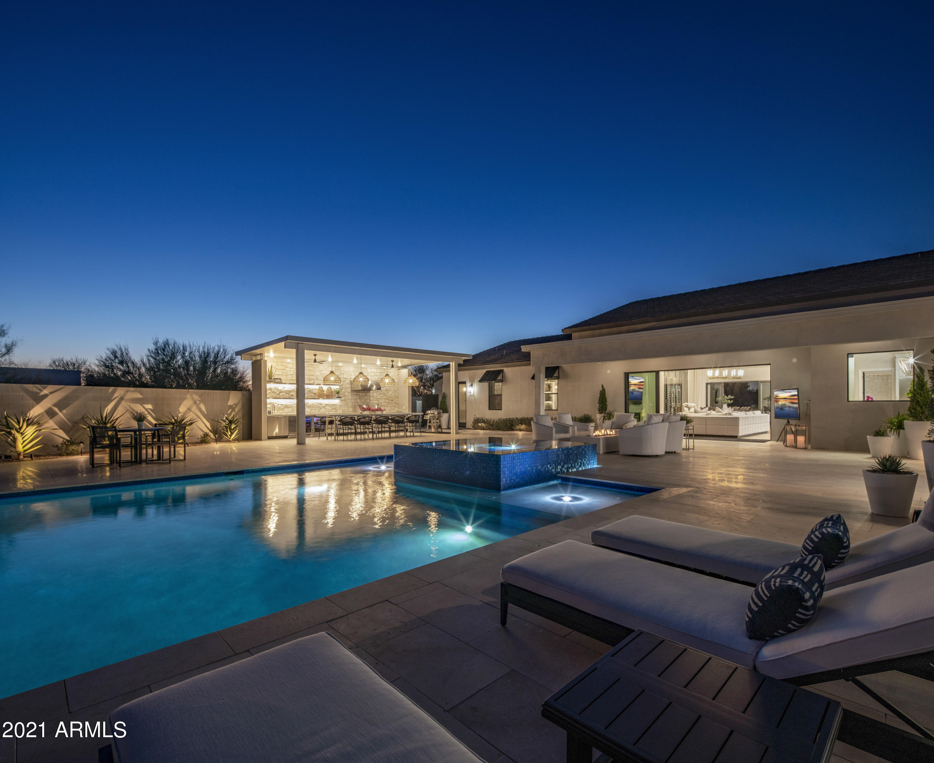 PINNACLE PEAK ESTATES - Residential