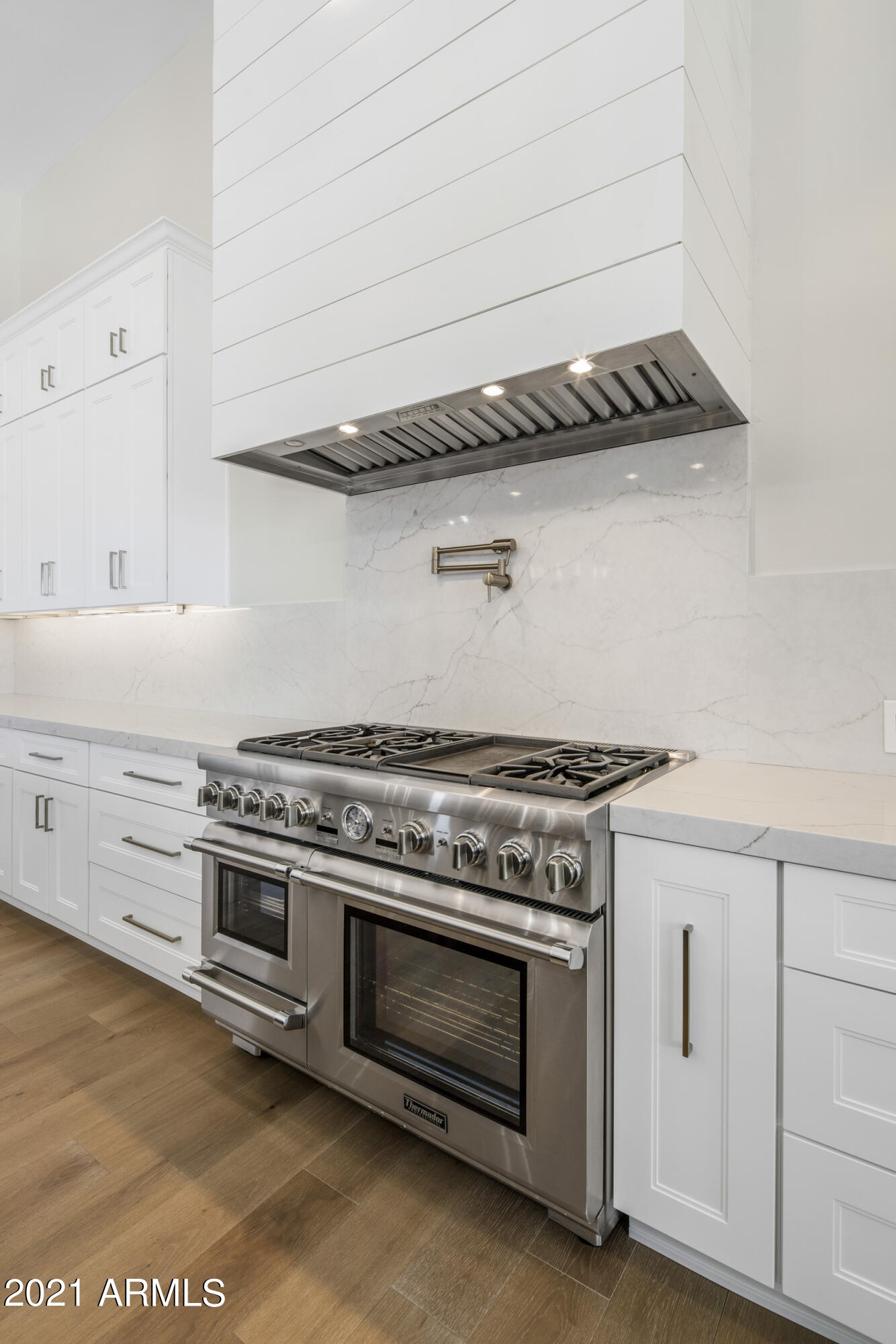 PINNACLE PEAK ESTATES - Residential