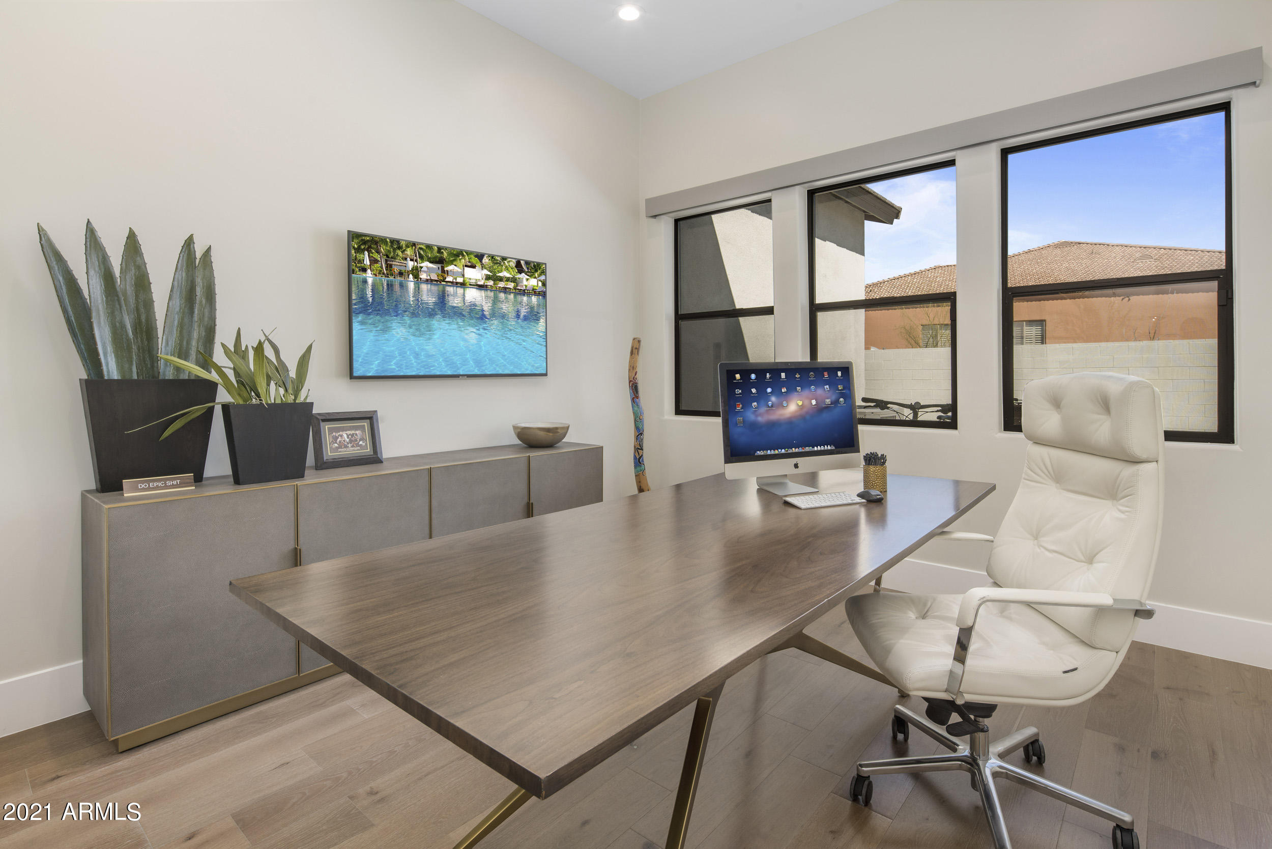 PINNACLE PEAK ESTATES - Residential