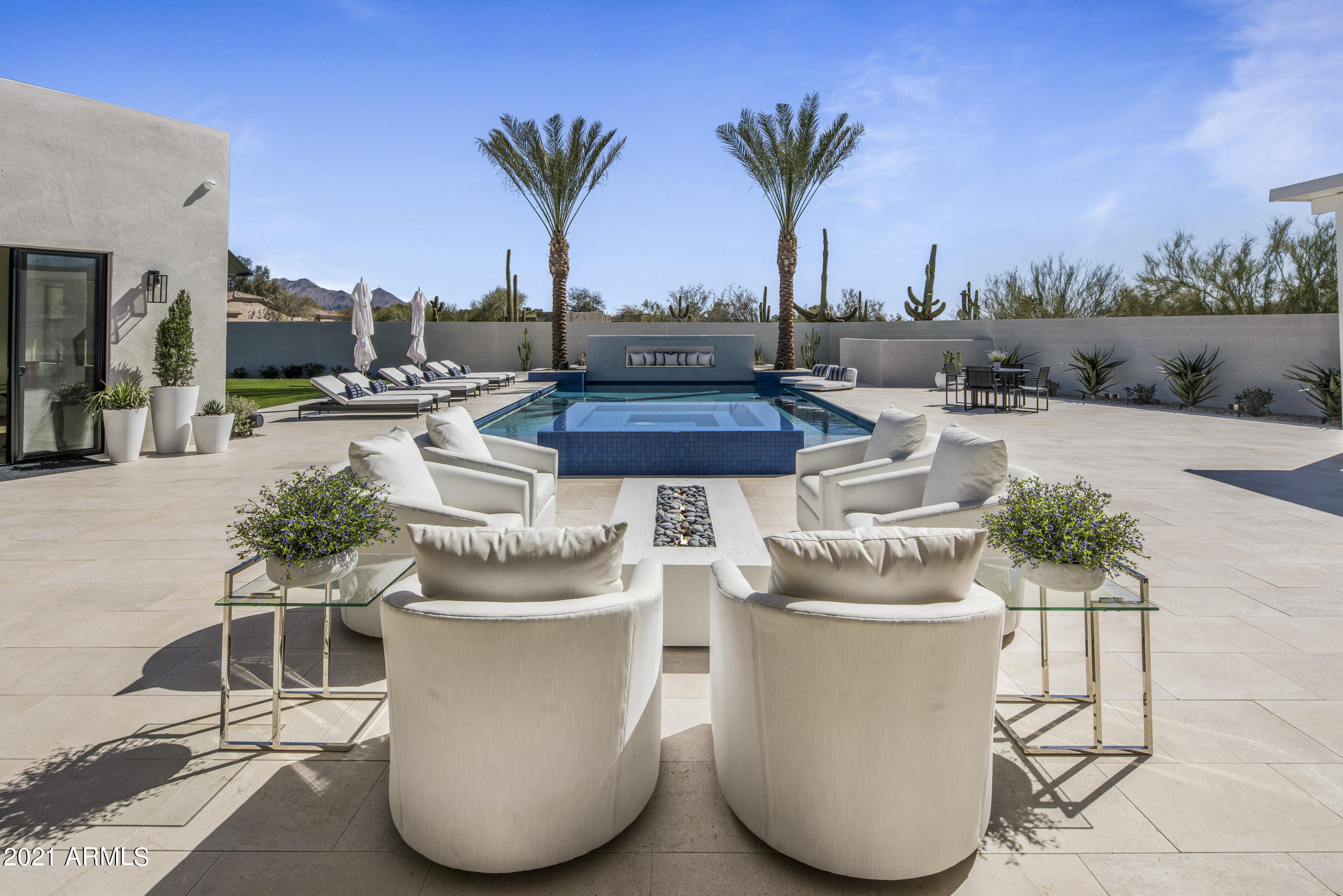 PINNACLE PEAK ESTATES - Residential