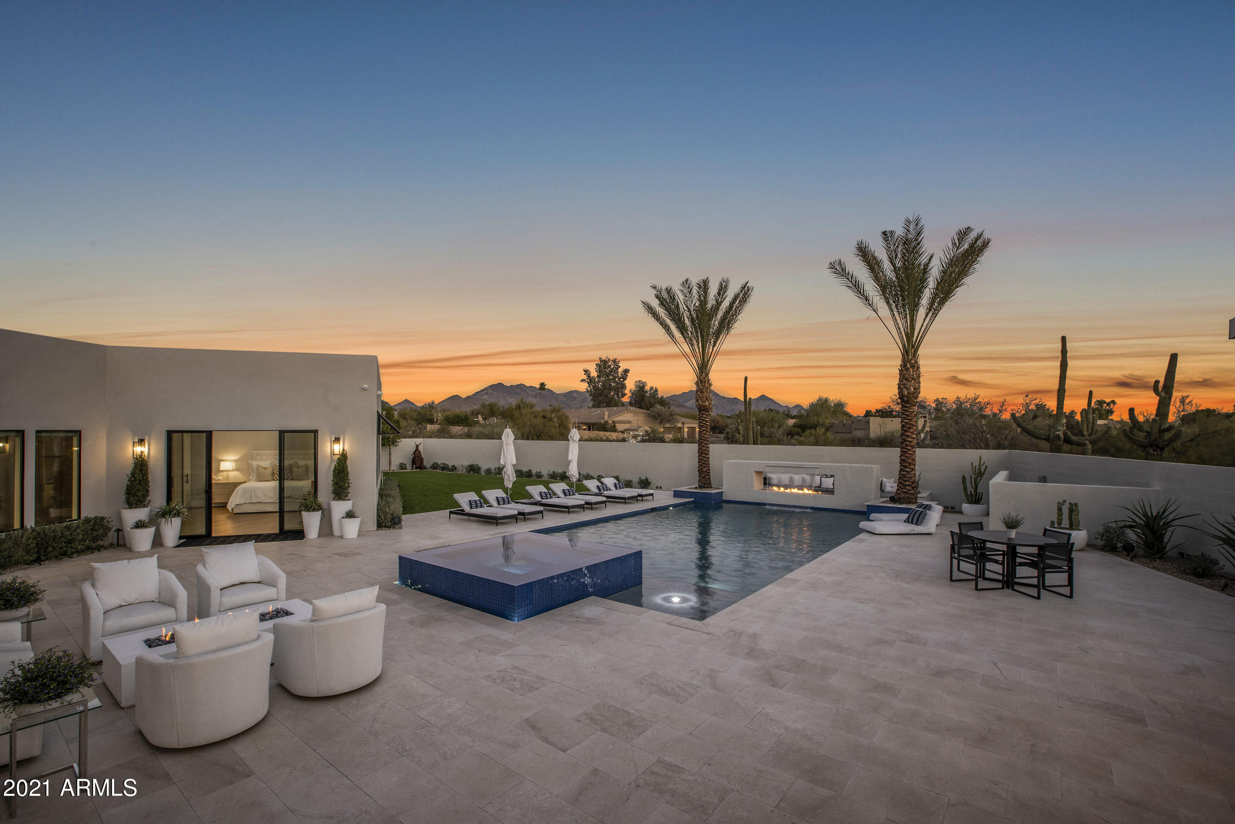 PINNACLE PEAK ESTATES - Residential