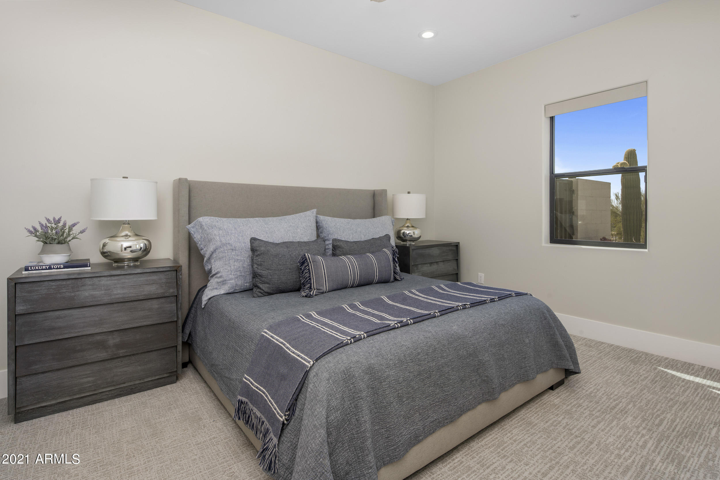 PINNACLE PEAK ESTATES - Residential