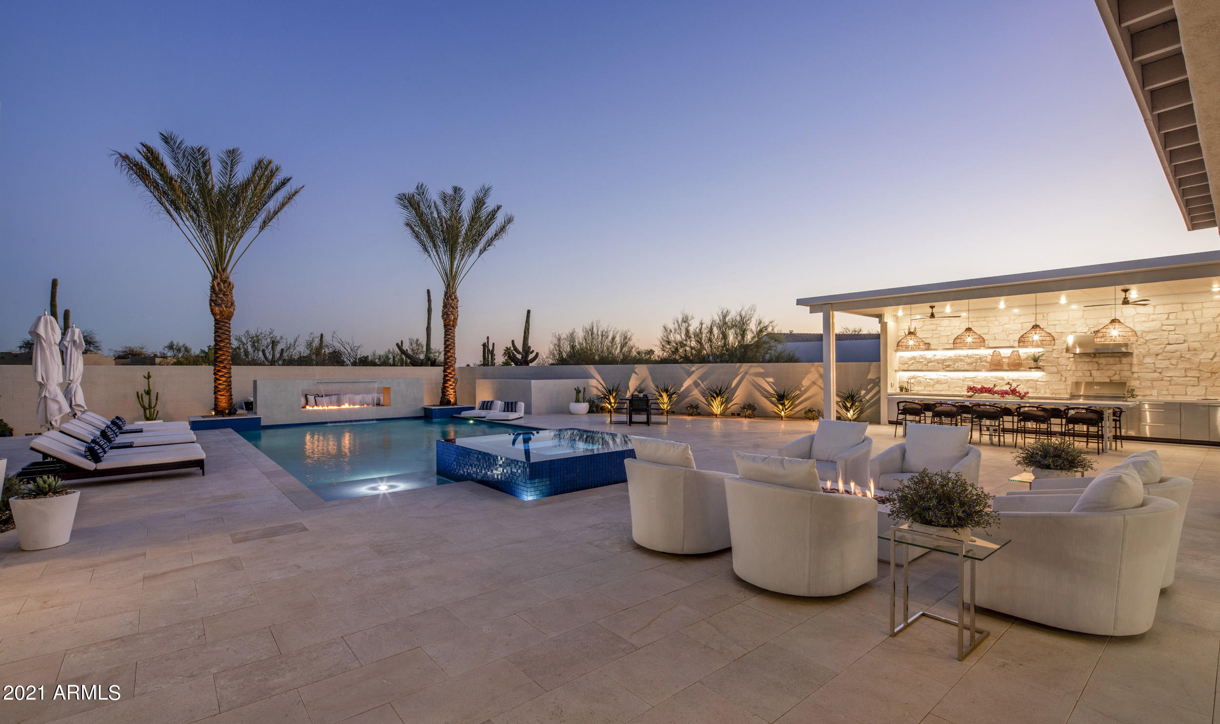 PINNACLE PEAK ESTATES - Residential