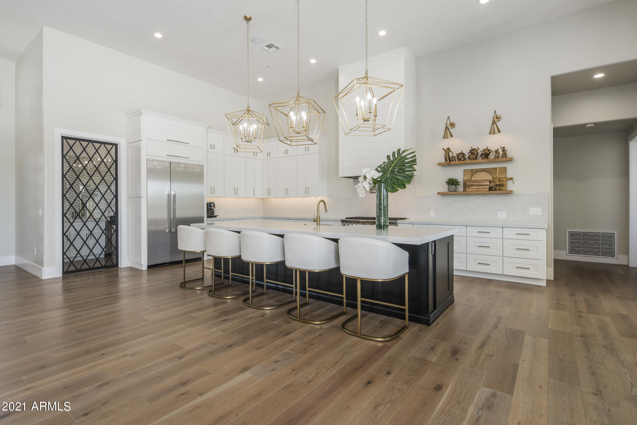 PINNACLE PEAK ESTATES - Residential