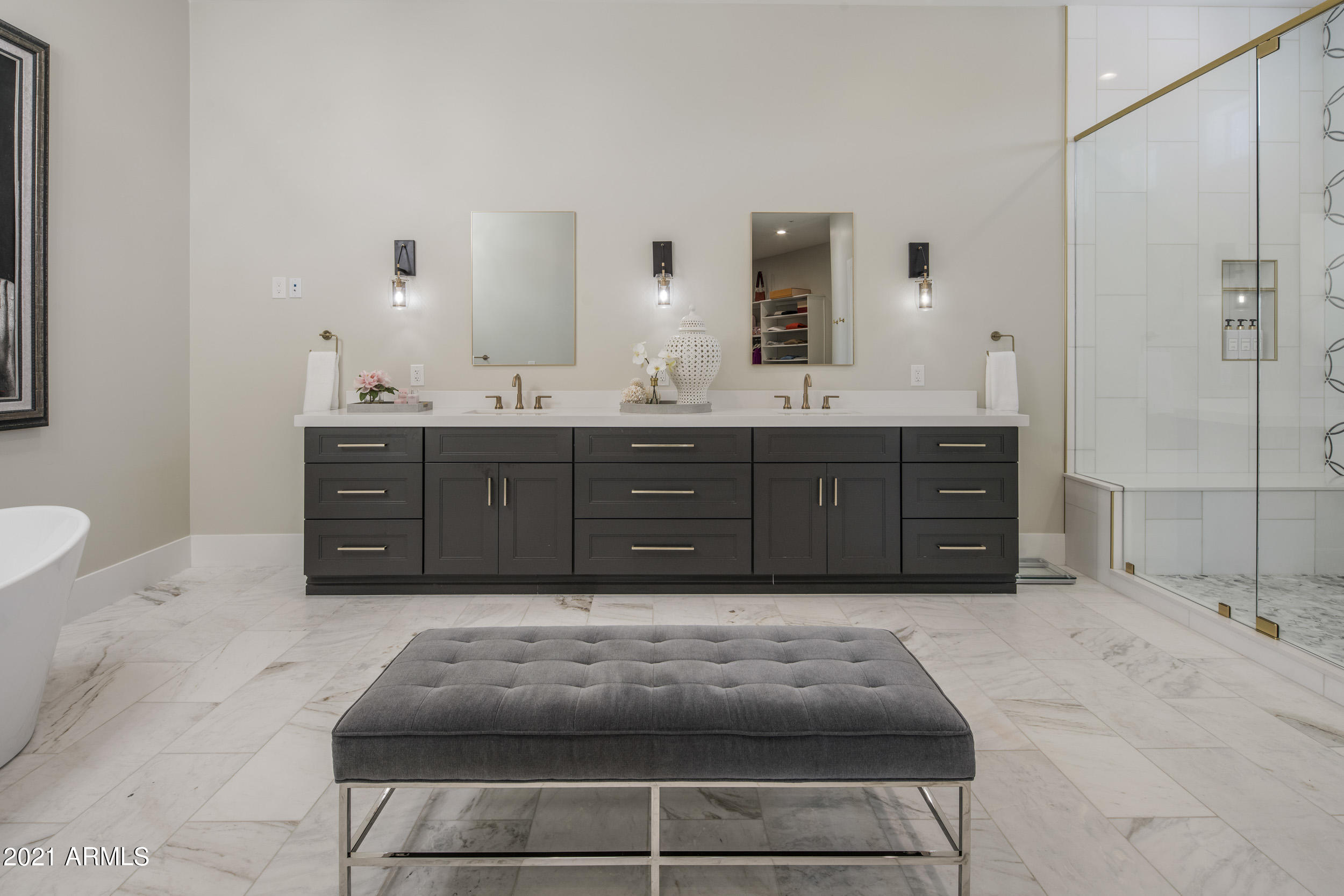 PINNACLE PEAK ESTATES - Residential