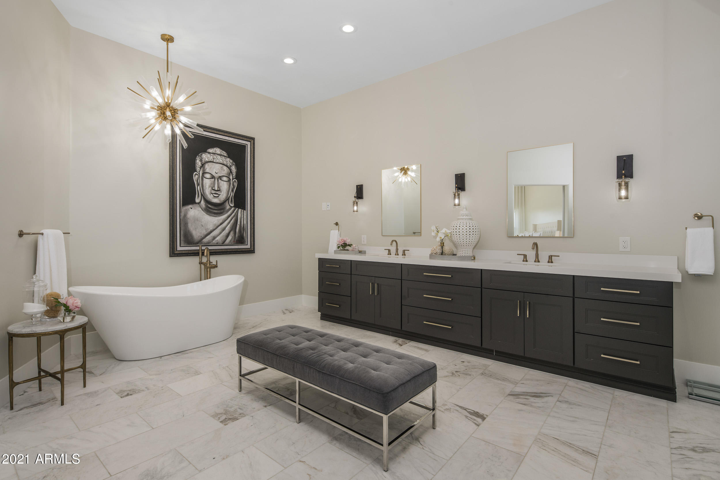 PINNACLE PEAK ESTATES - Residential