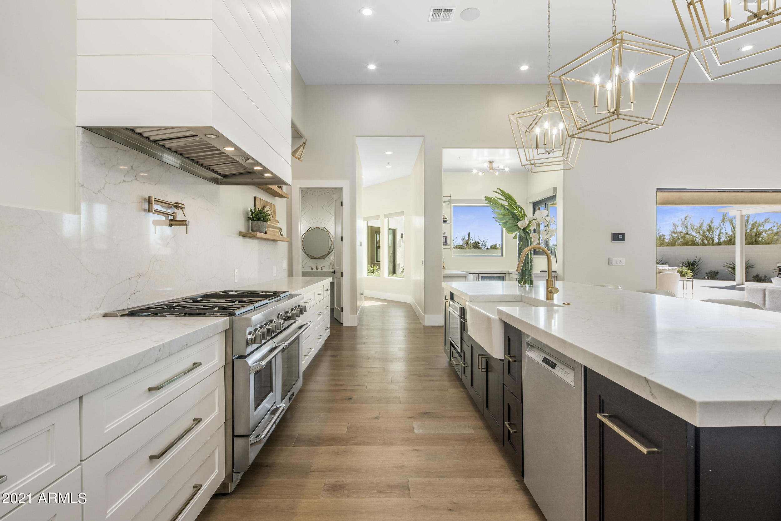 PINNACLE PEAK ESTATES - Residential