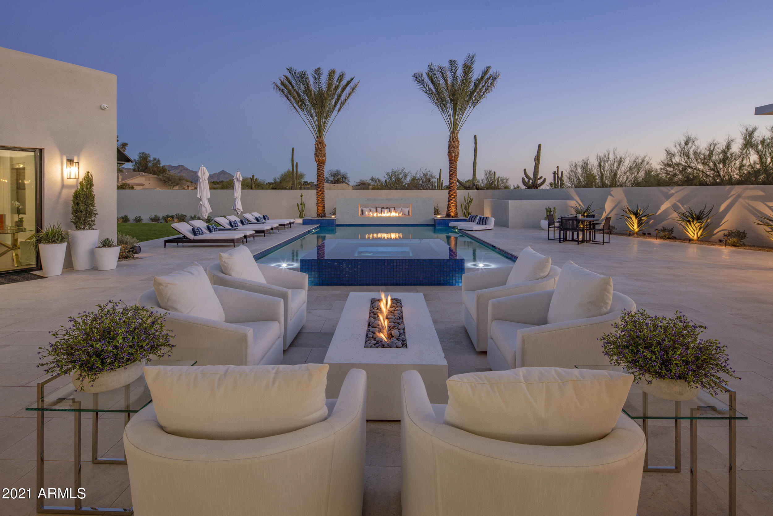 PINNACLE PEAK ESTATES - Residential