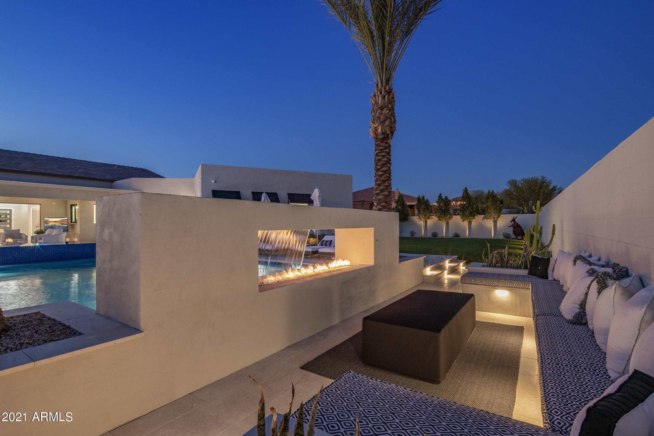 PINNACLE PEAK ESTATES - Residential