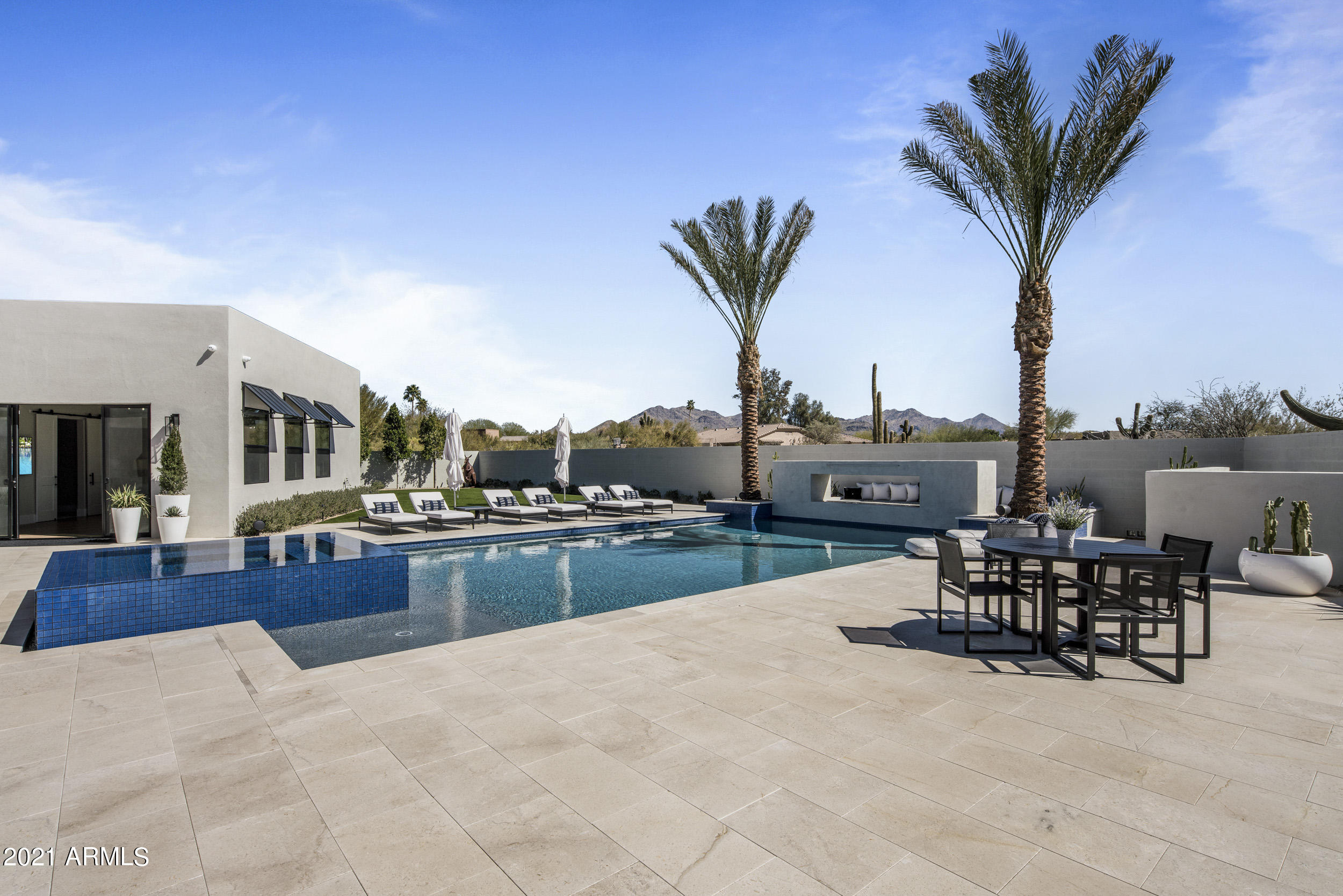 PINNACLE PEAK ESTATES - Residential